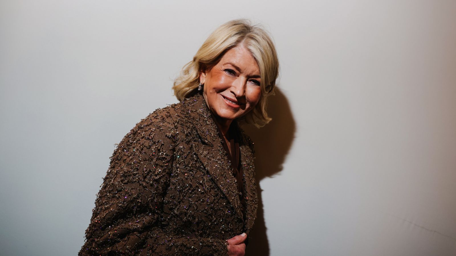 1600x900 Martha Stewart Designed The Perfect Mid Century Style Chair. Homes And Gardens