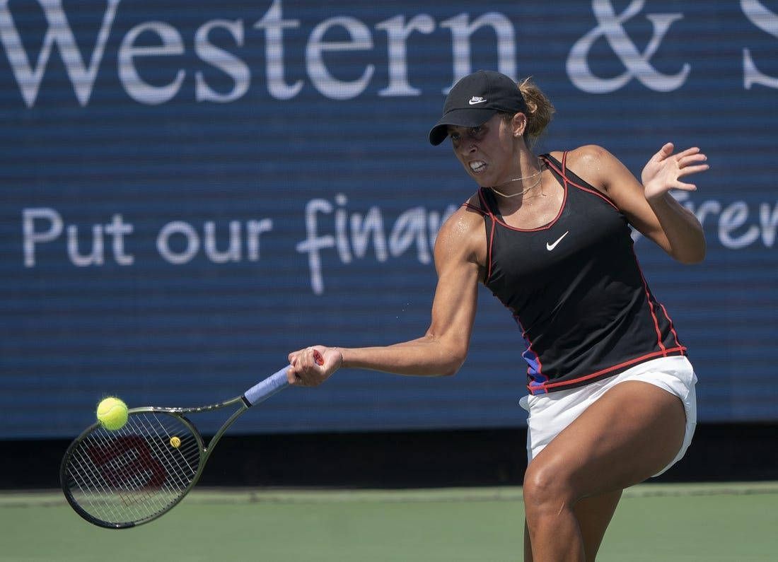 1100x795 Download Intense Focus: Madison Keys on Court Wallpaper