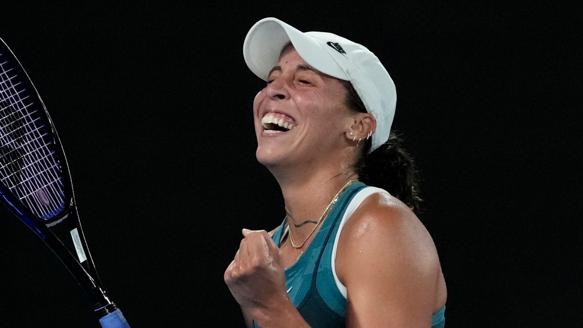 2048x1152 Australian Open: Madison Keys Stuns Iga Swiatek In Thrilling Semi Final To Book Aryna Sabalanka Meeting In Final