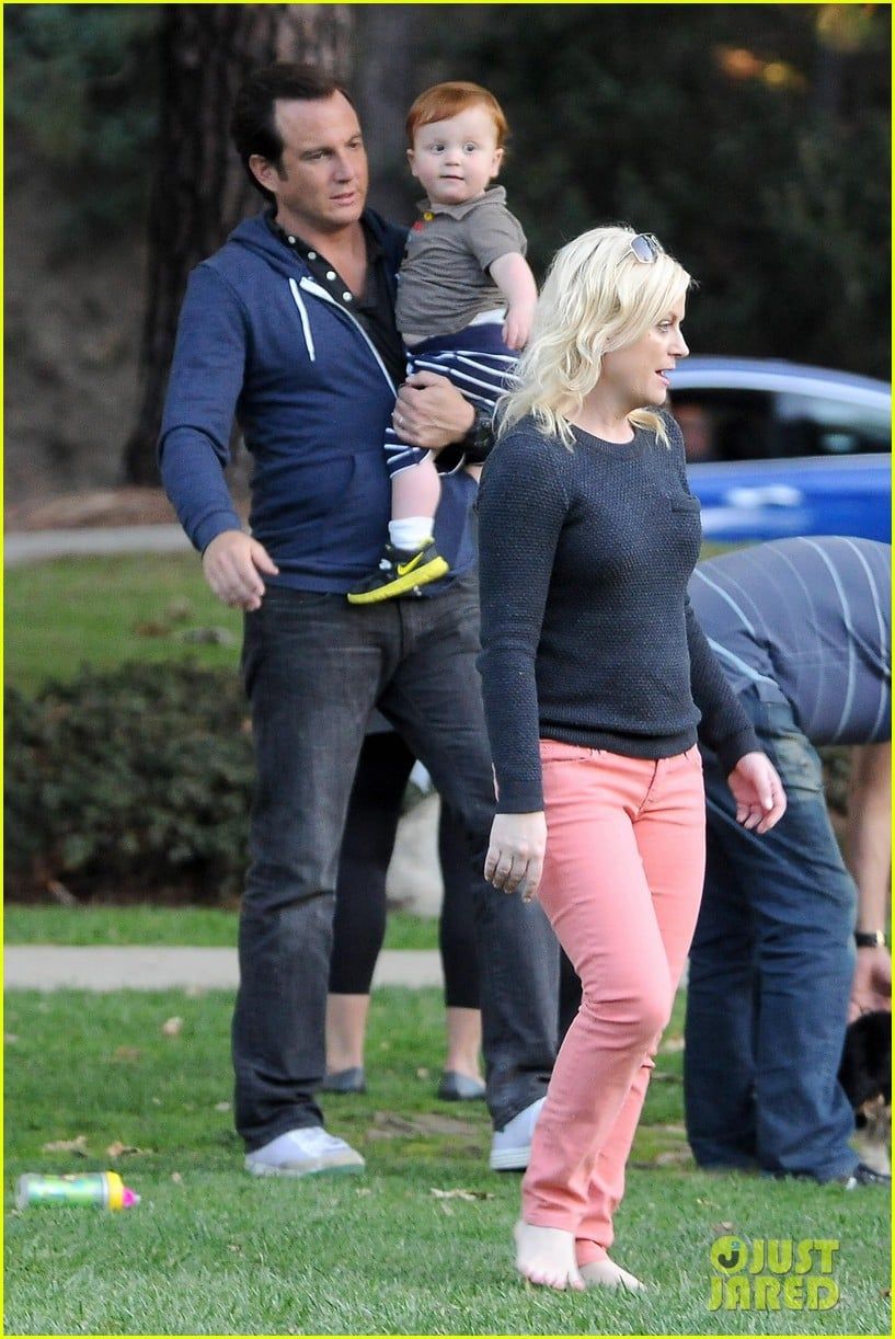 817x1222 Amy Poehler & Will Arnett: Park Playtime with Archie & Abel!: Photo 2637683. Abel Arnett, Amy Poehler, Archie Arnett, Celebrity Babies, Will Arnett Photo. Just Jared: Entertainment News