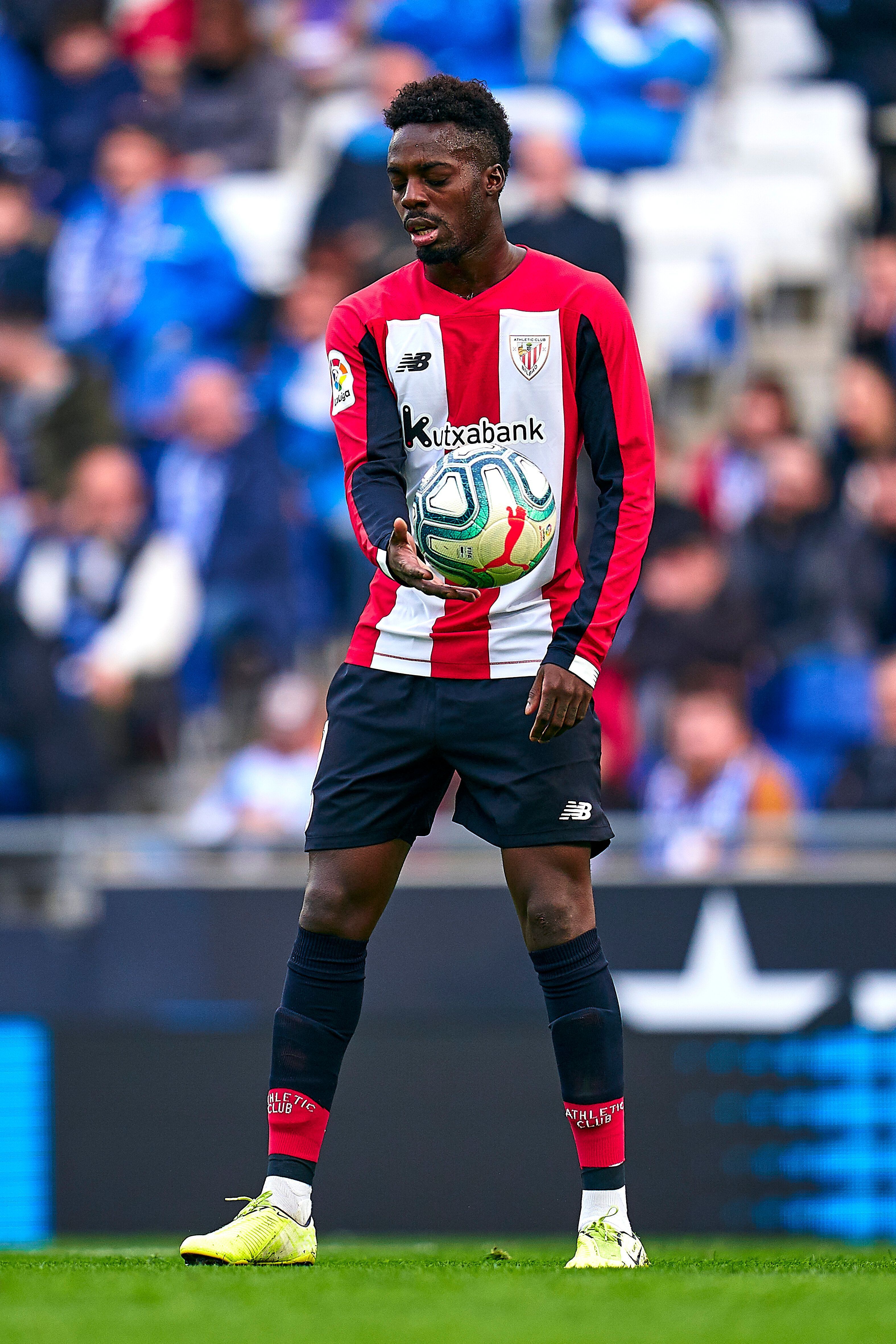 3150x4724 Iñaki Williams Wallpaper