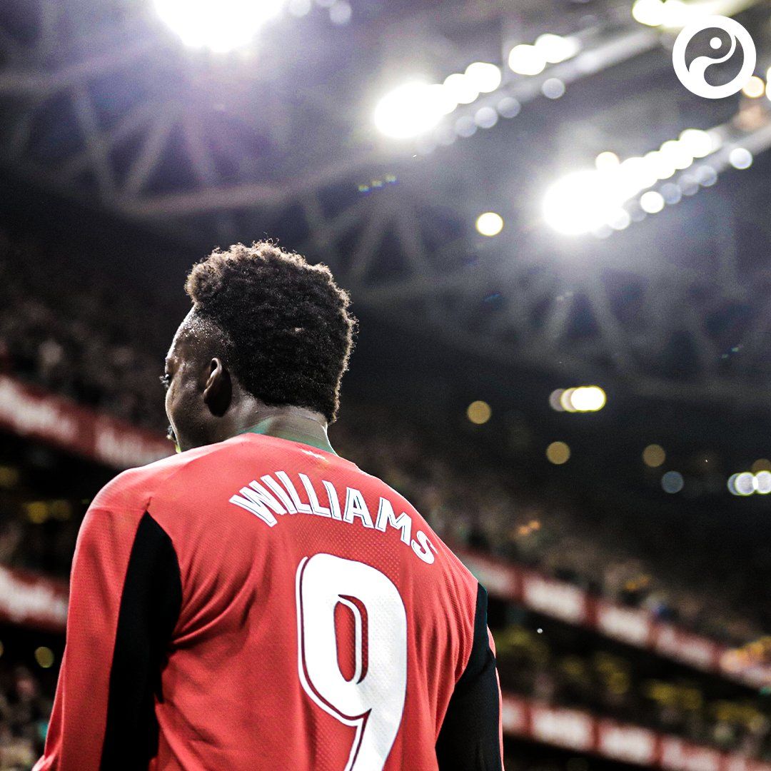 1080x1080 Iñaki Williams Wallpaper