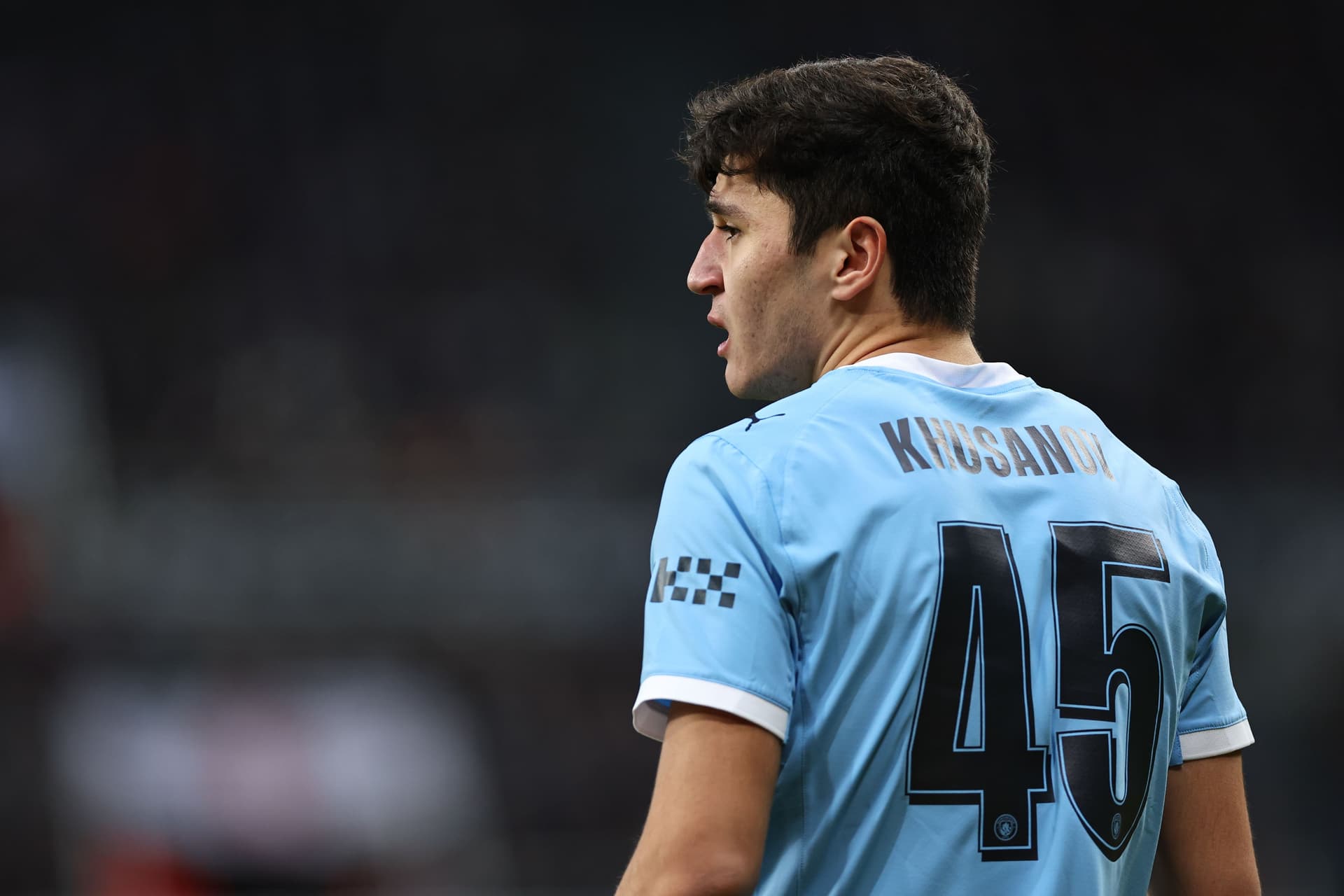 1920x1280 Exclusive: Everton Explore Permanent Move for Abdukodir Khusanov Amid Jarrad Branthwaite Speculation, Bournemouth Eye Loan Option