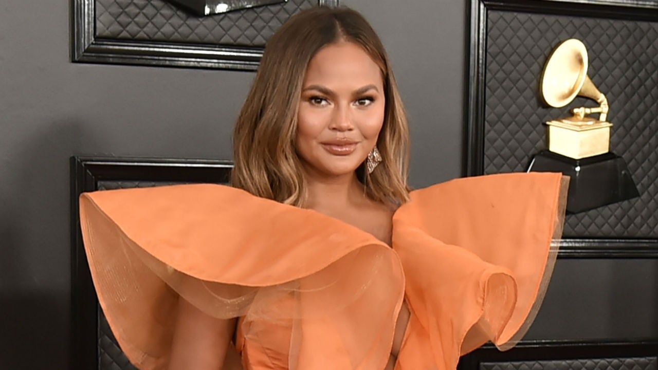 1280x720 Chrissy Teigen Pays For Teachers' School Supplies As She Shares Pics Of Her Kids' Epic At Home Preschool