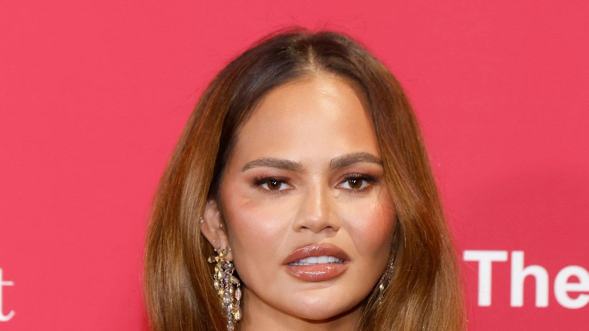 1920x1080 Chrissy Teigen breaks silenceon 'miserable' comments about her face. HELLO!