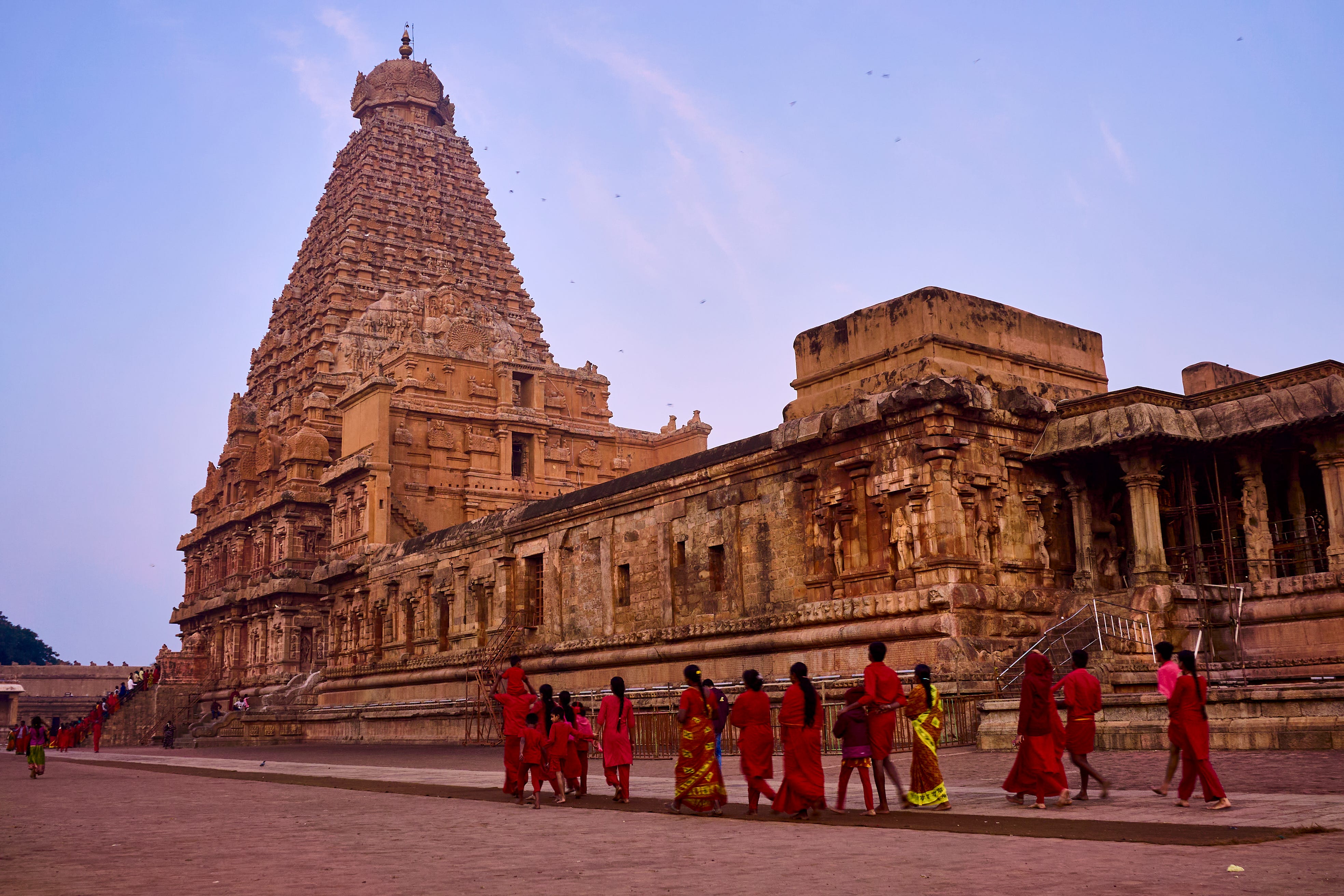 3936x2624 Brihadeeswarar Temple: A Morning Visit