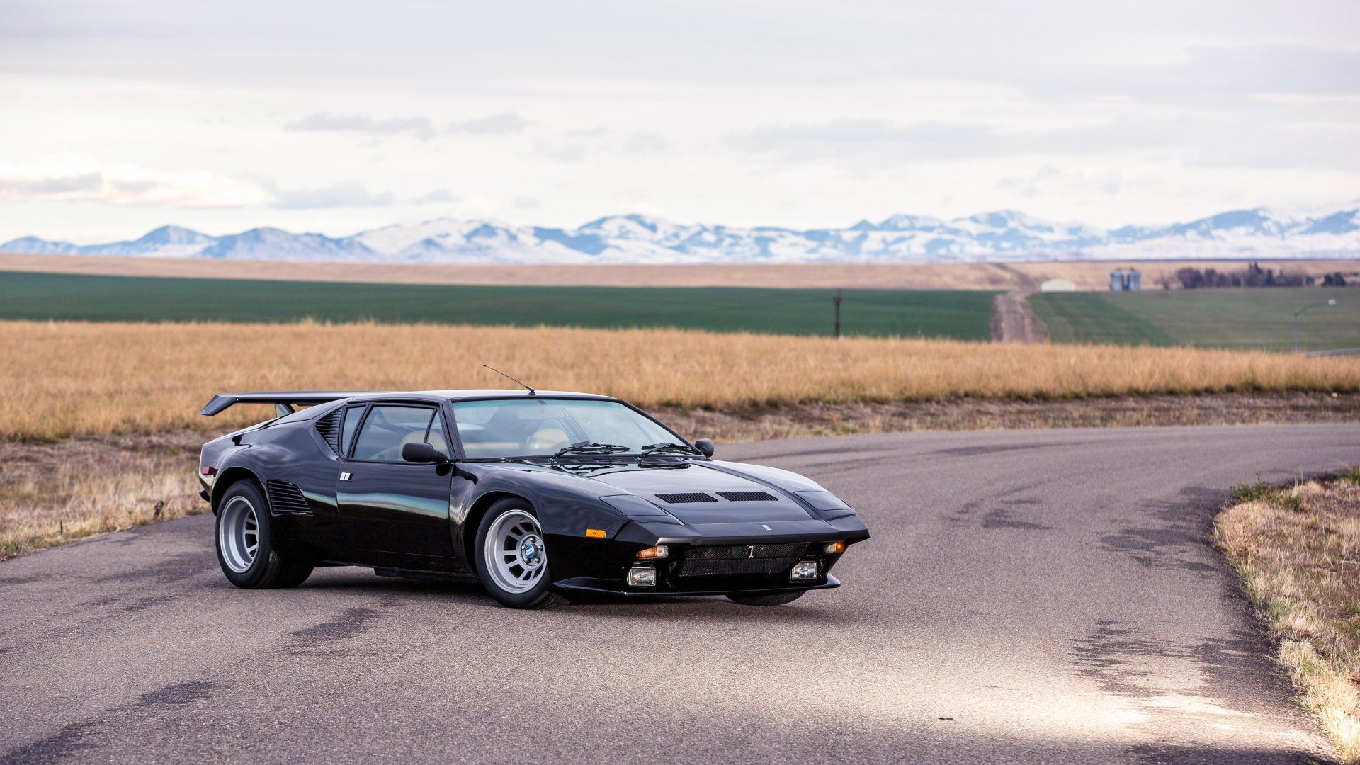 1920x1080 De Tomaso Pantera Black Beauty with Sleek Hideaway Headlights