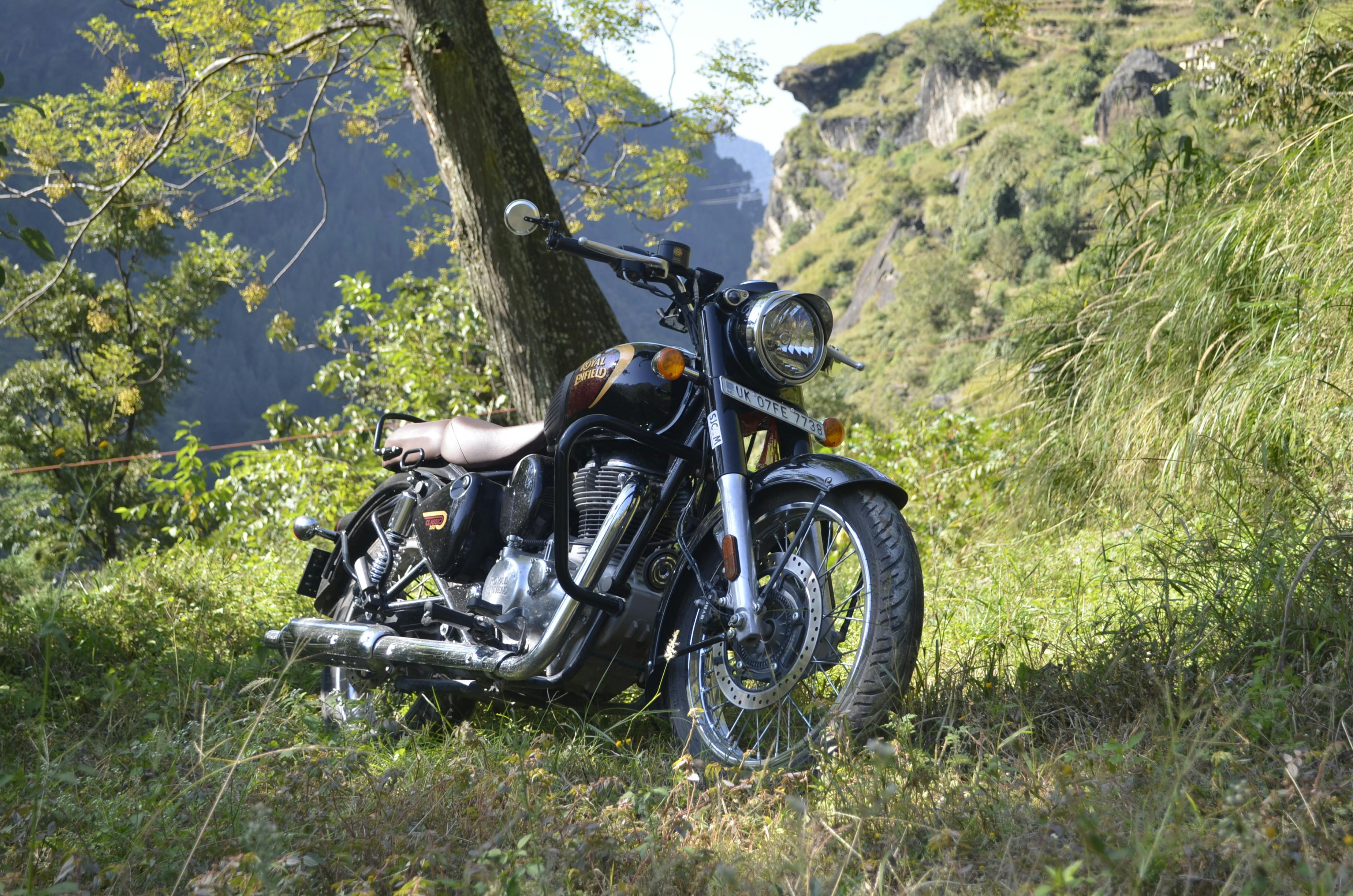 3696x2448 Royal Enfield Classic 350 Reborn · Free