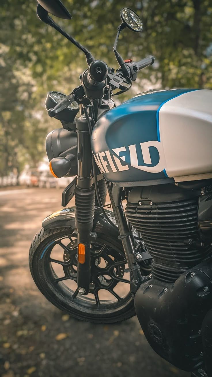 736x1307 Royal Enfield