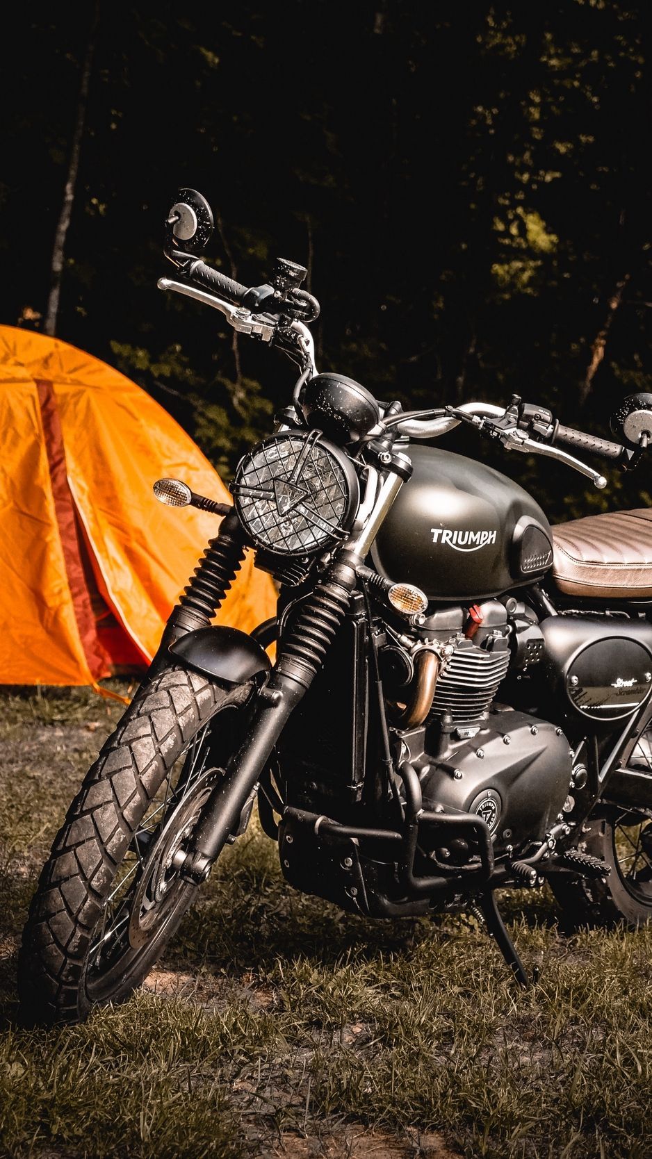 938x1668 Triumph Motorcycle [iPhone & Android] Wallpaper