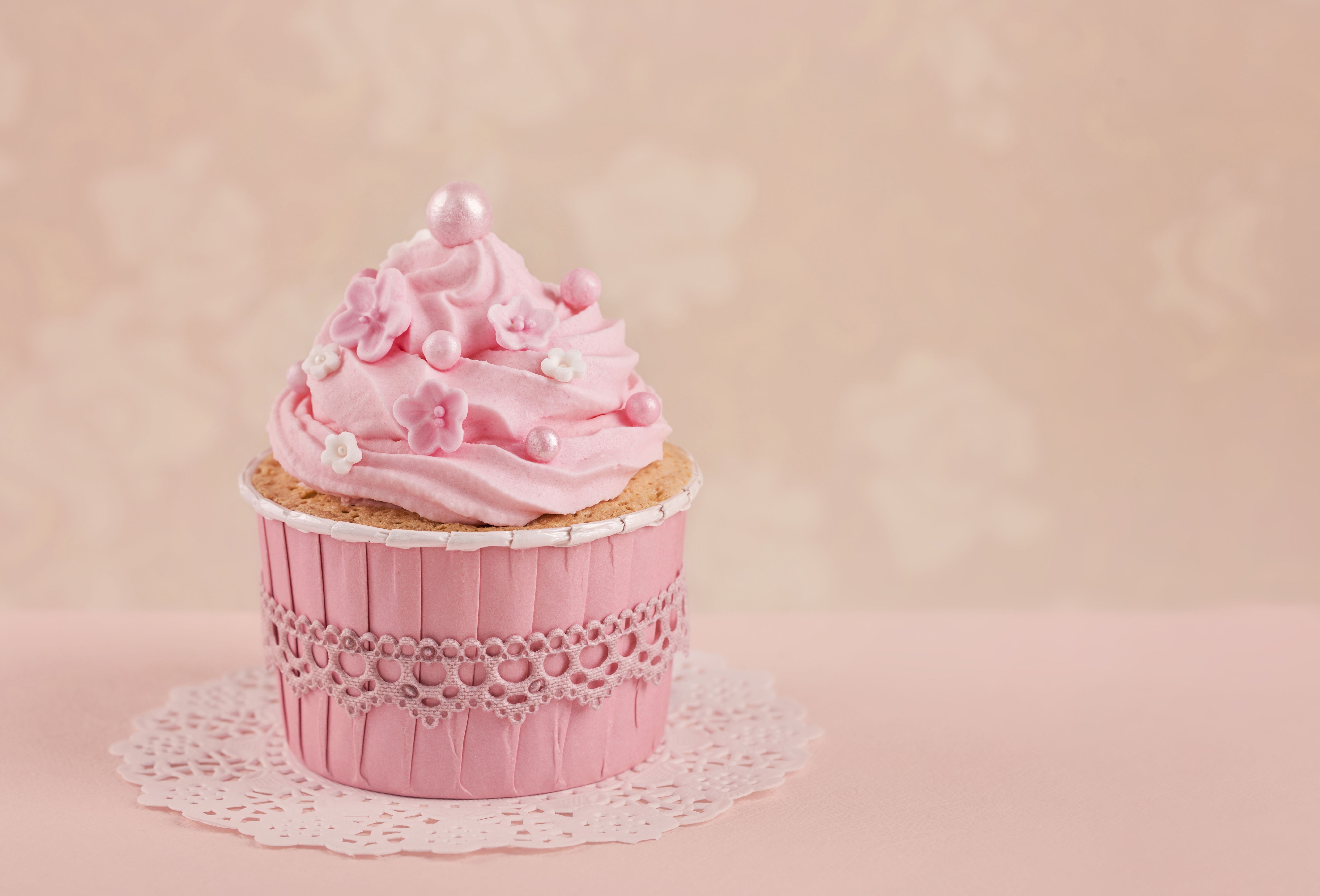 5435x3691 Wallpaper decoration, pink, cream, pink, sweet, cupcake, baby, cupcakes for mobile and desktop, section еда, resolution 5435x3691