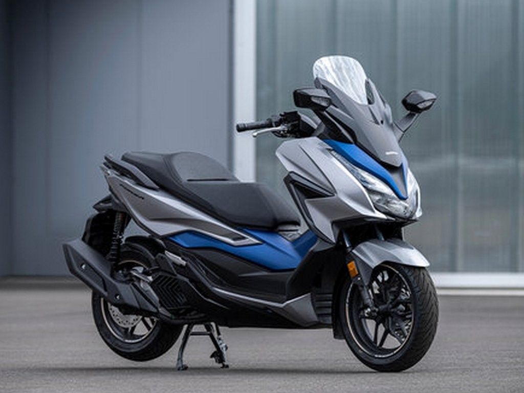 1024x768 Honda Forza 125 Revealed, Gets HSTC
