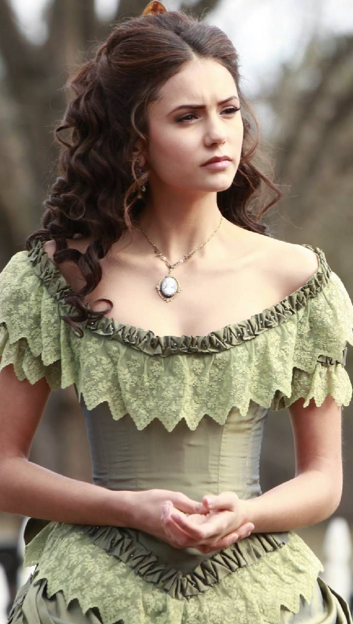 725x1280 Katherine Pierce Wallpaper