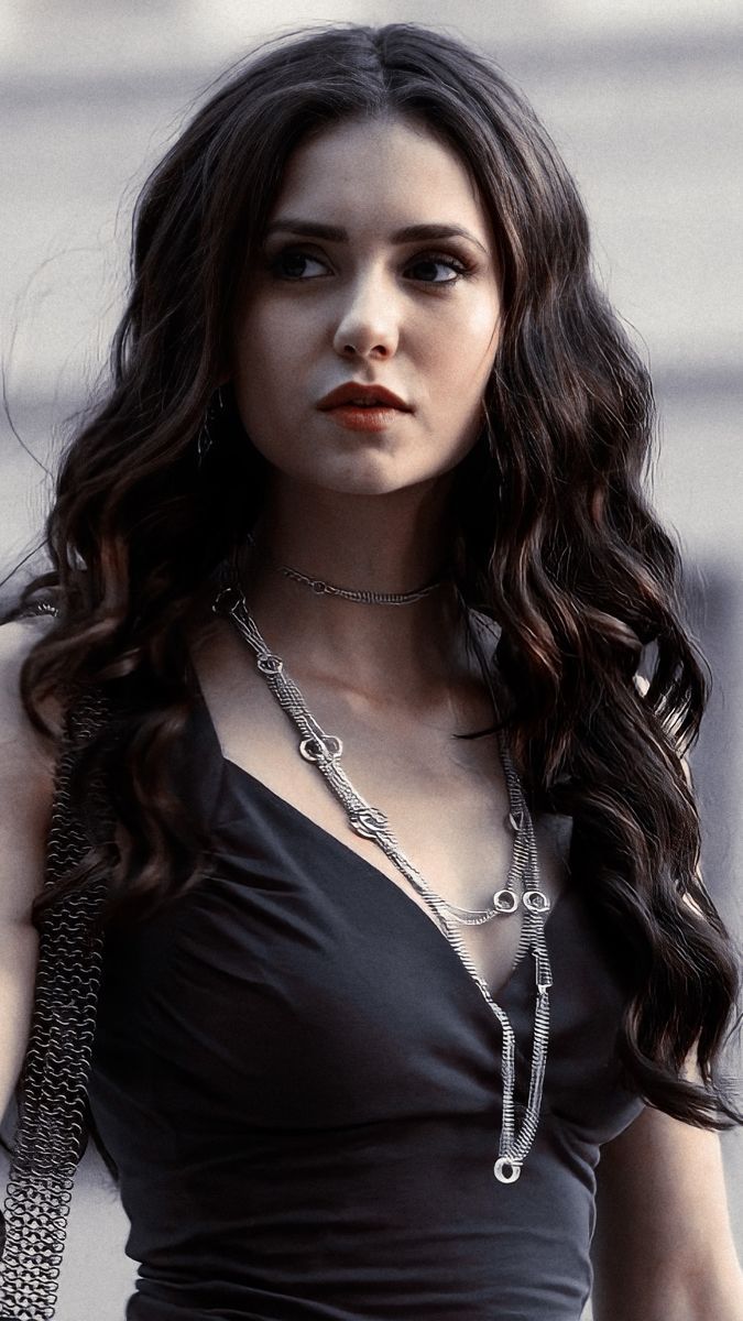 675x1200 Katherine Pierce