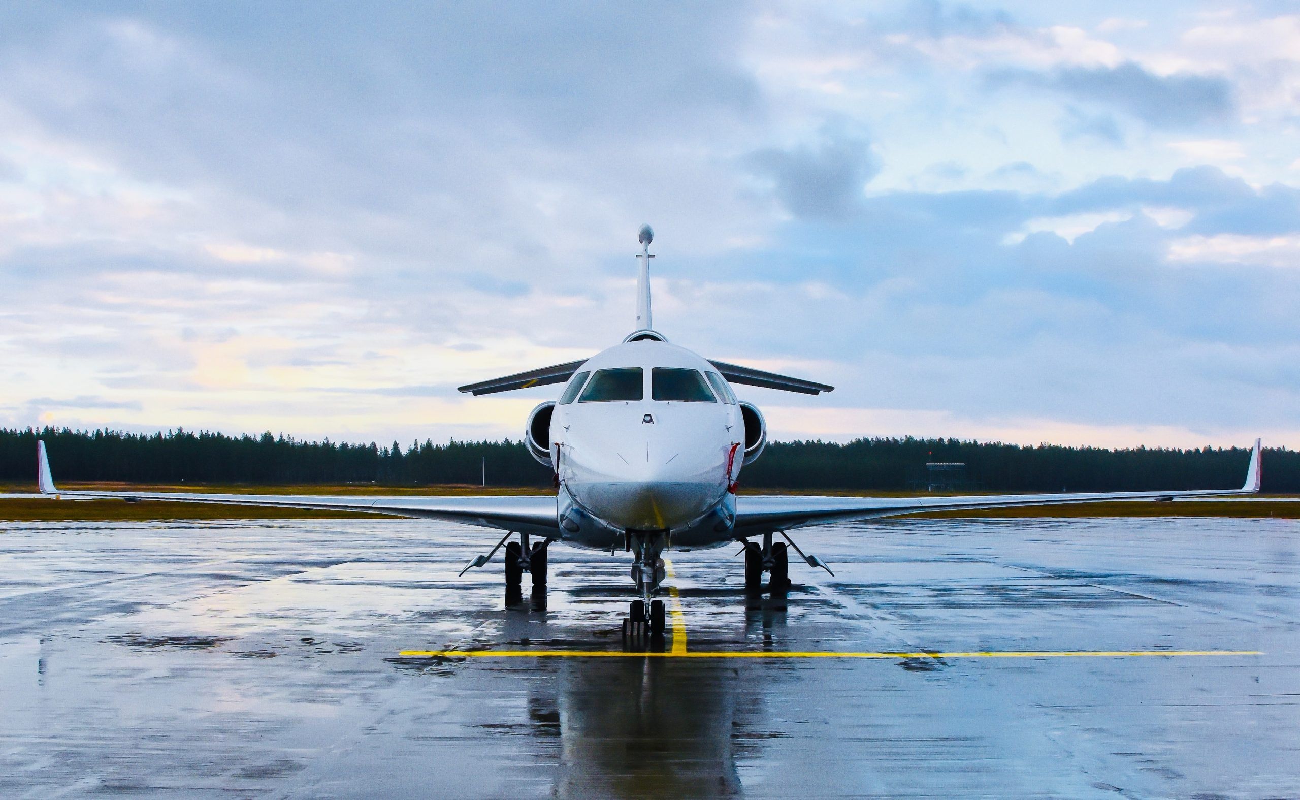2560x1575 The Benefits of Flying Privately for Business