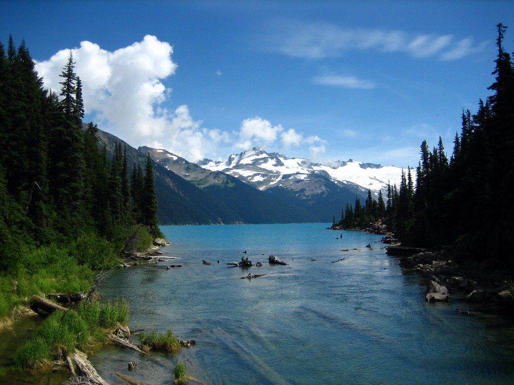 1024x768 Garibaldi Lake. Garibaldi Lake with the mountains in the ba