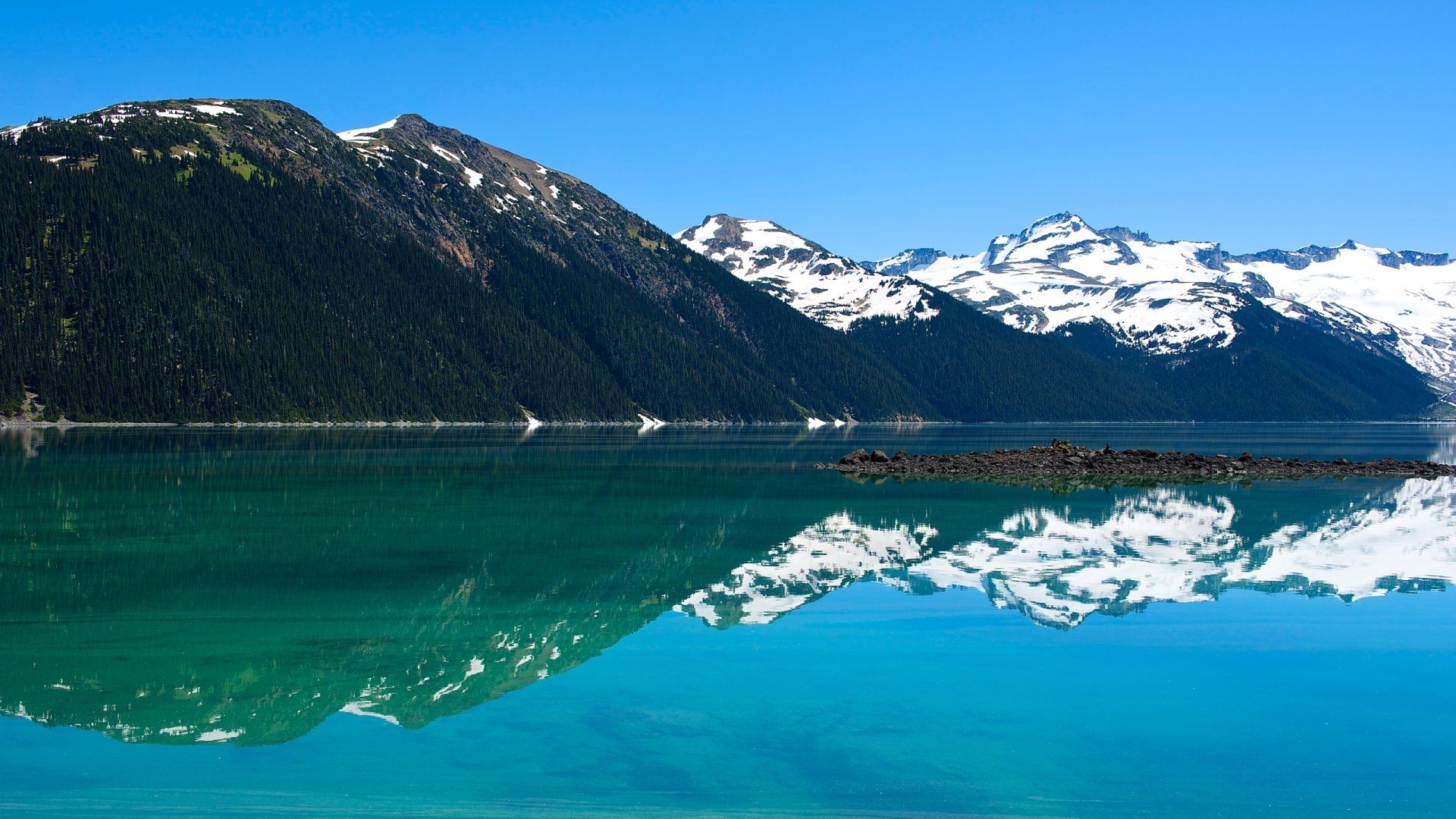 1920x1080 Garibaldi Lake Serenity: Stunning Nature HD Wallpaper