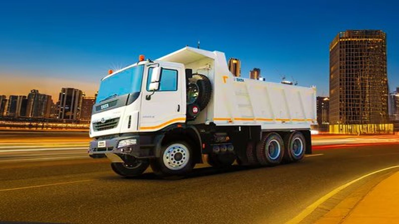 1600x900 Tata Prima 4040.K Price in India 2026. Prima 4040.K Mileage, Specs & Load Capacity