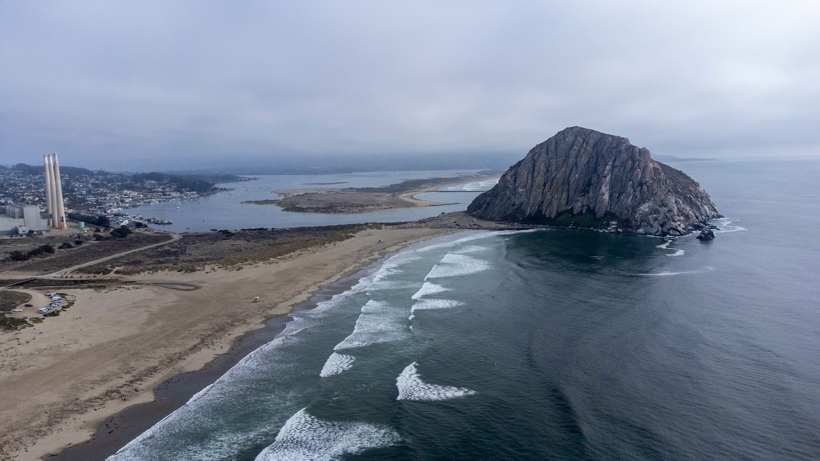 1600x900 Morro Rock Beach