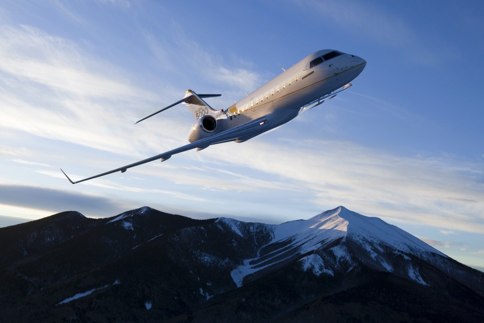 1600x1067 Bombardier Global 5000