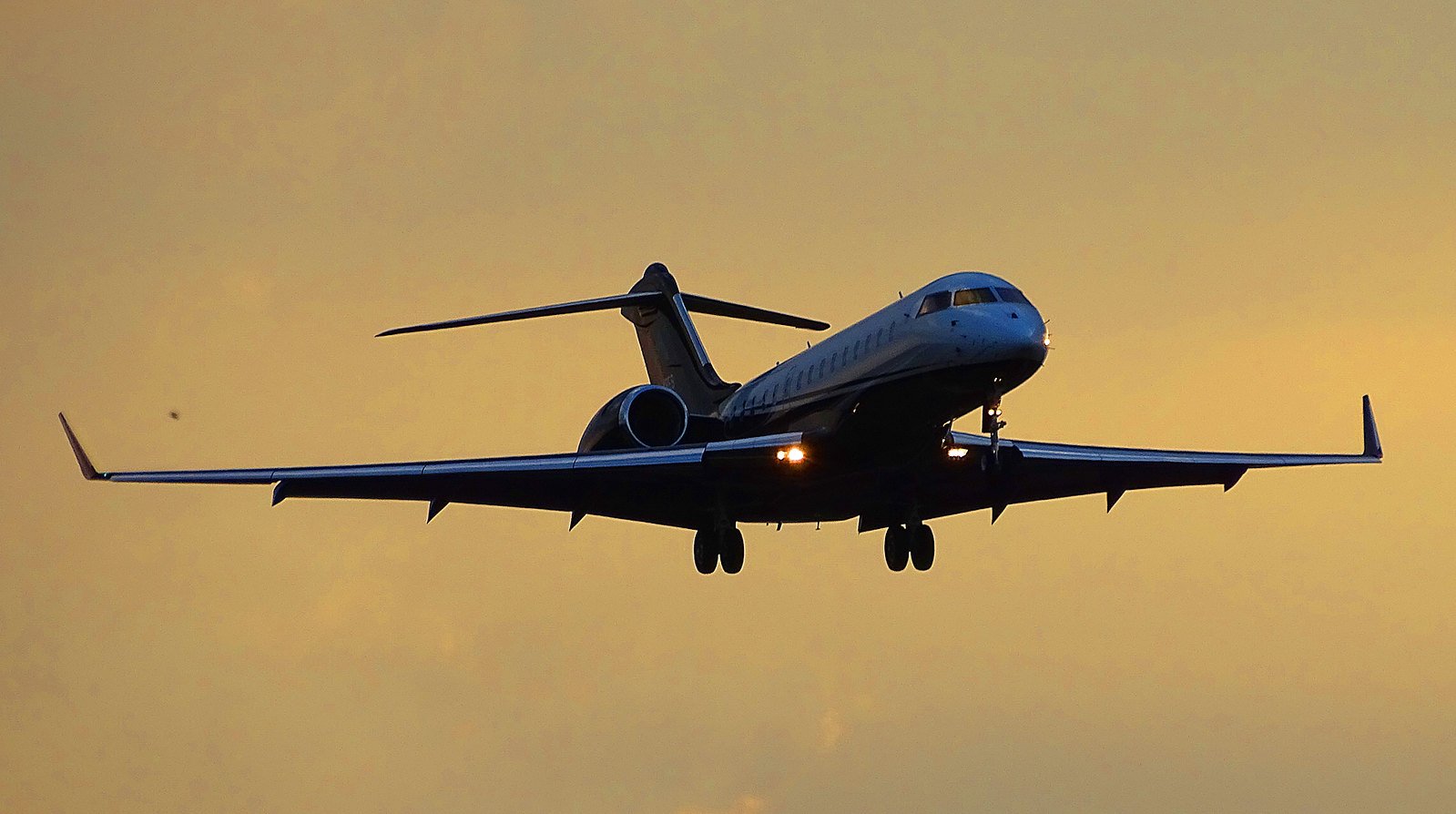 1599x894 T7 ARES Bombardier Global Express 6000. T7 ARES Bombardier