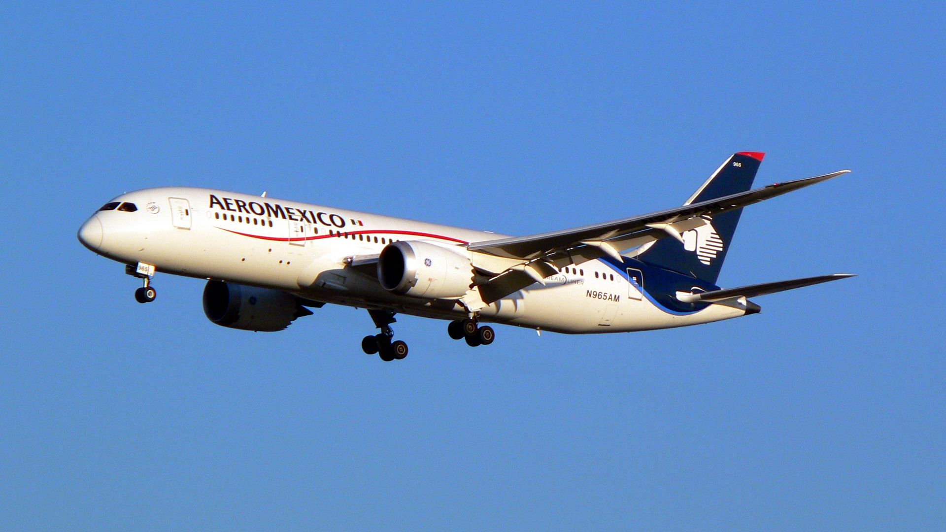 1920x1080 Boeing 787 8 Dreamliner (N965AM) De Aeromé
