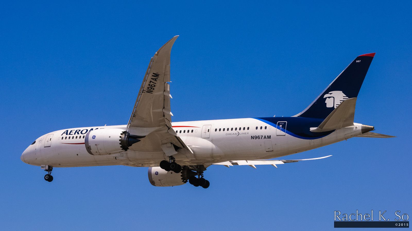 1600x900 AeroMexico. It's nice to see a different 787 opera