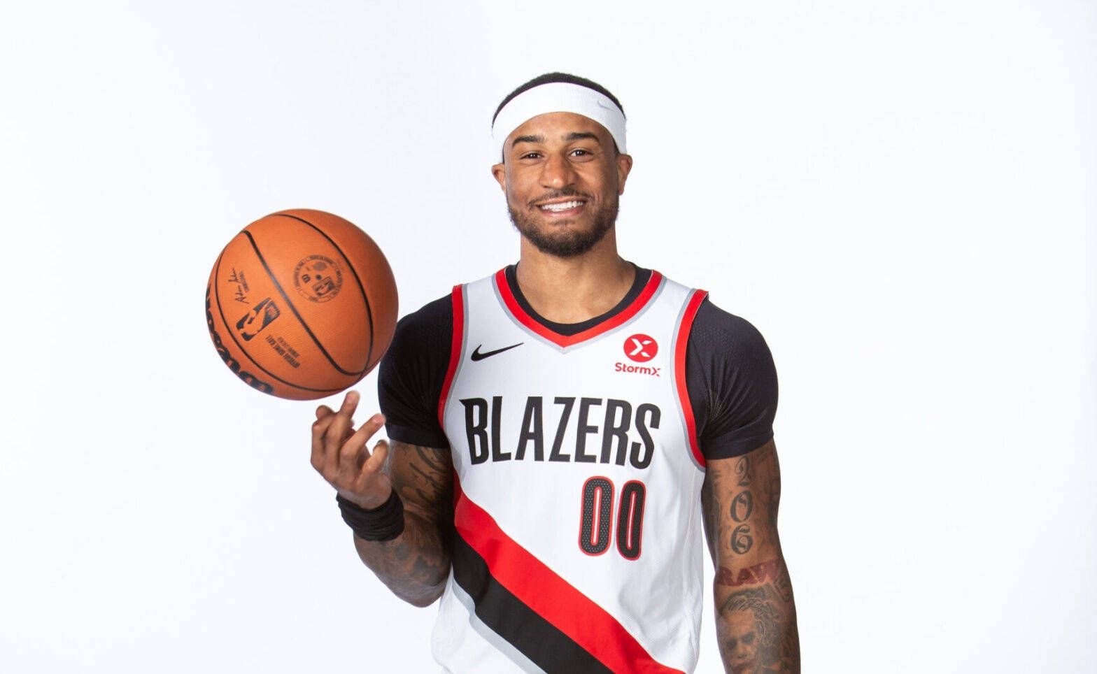 1568x964 Download NBA Point Guard Gary Payton II Wallpaper