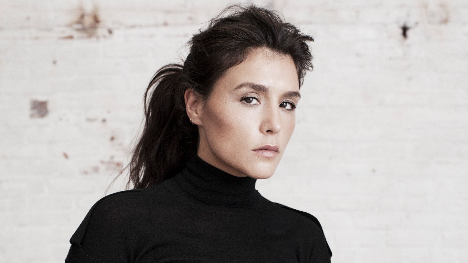 1920x1080 Jessie Ware (Singer) Wallpaper