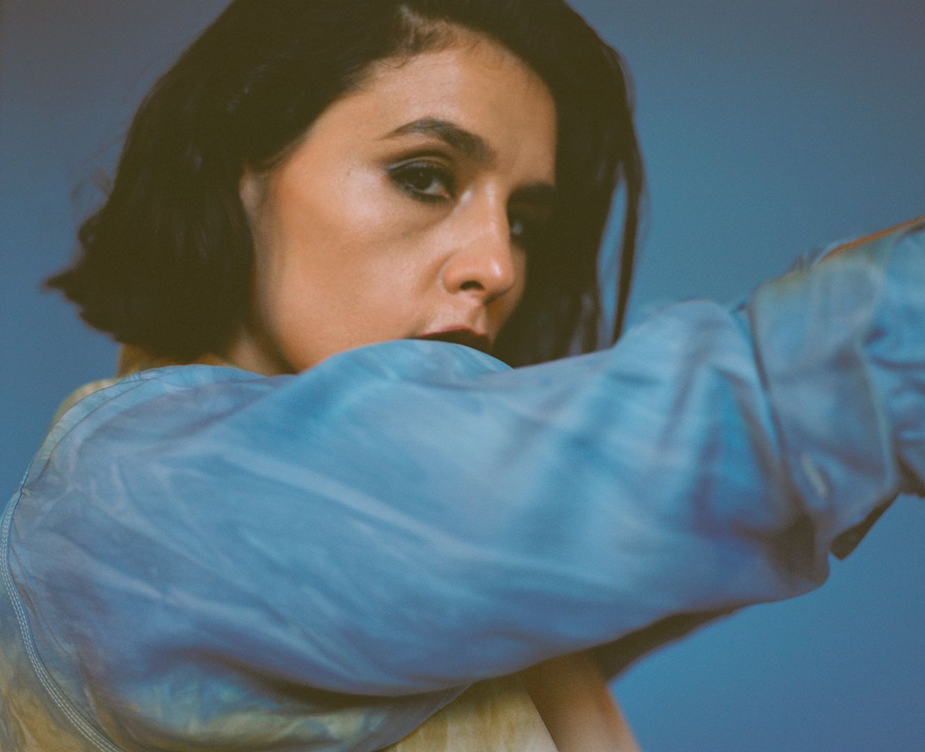 1328x1080 Interview: Jessie Ware on her 'Glasshouses' Tour