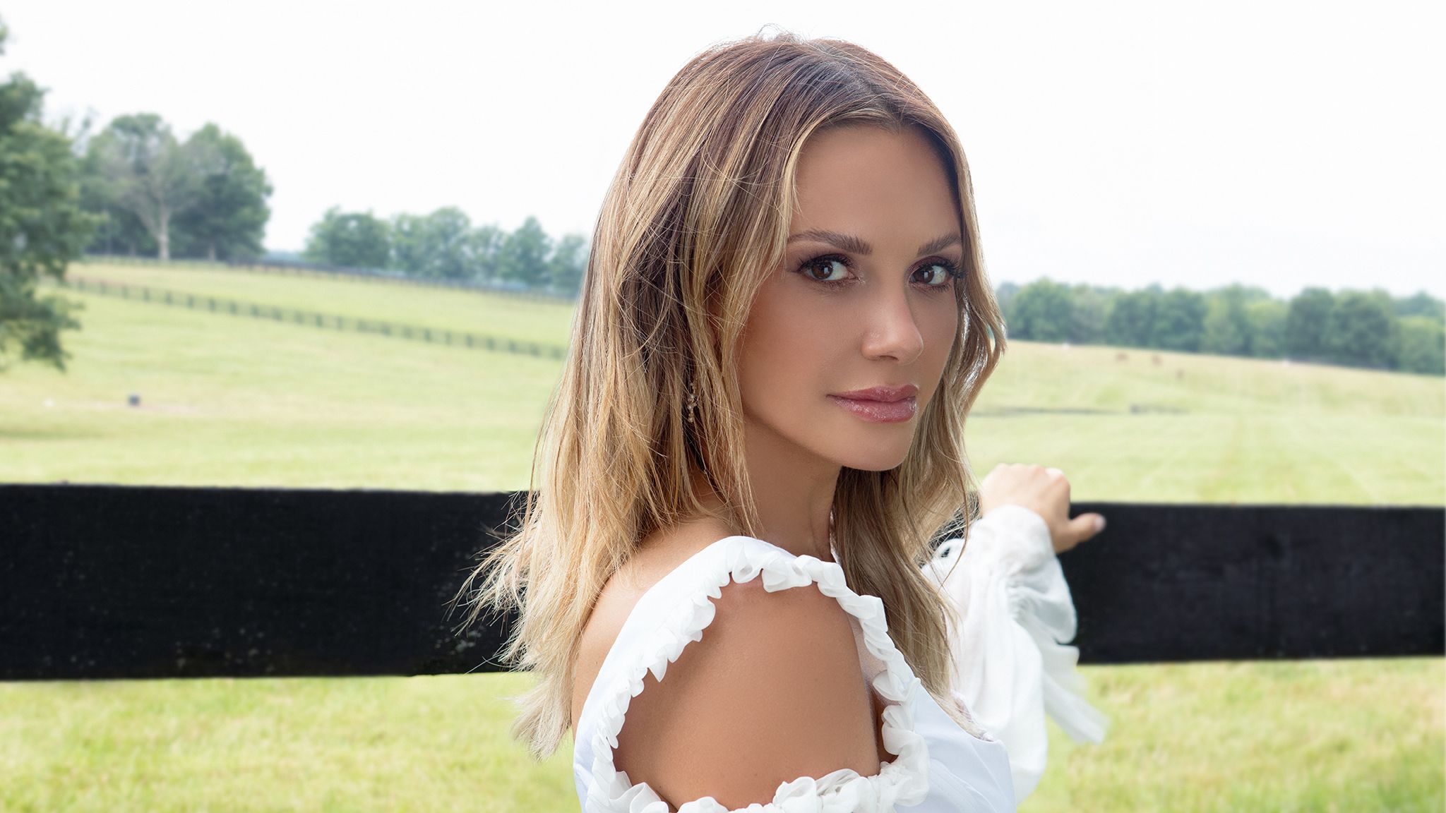 2048x1152 Carly Pearce: The 29 Tour Music Hall