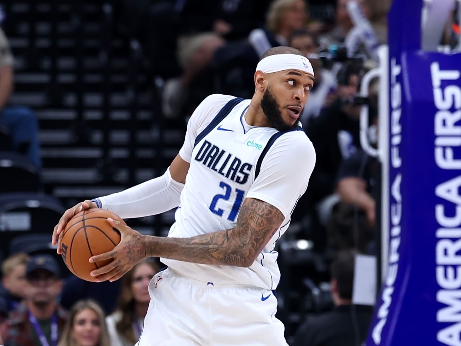 1600x1200 Jason Kidd Confirms Daniel Gafford Ready To Return For Lakers Matchup
