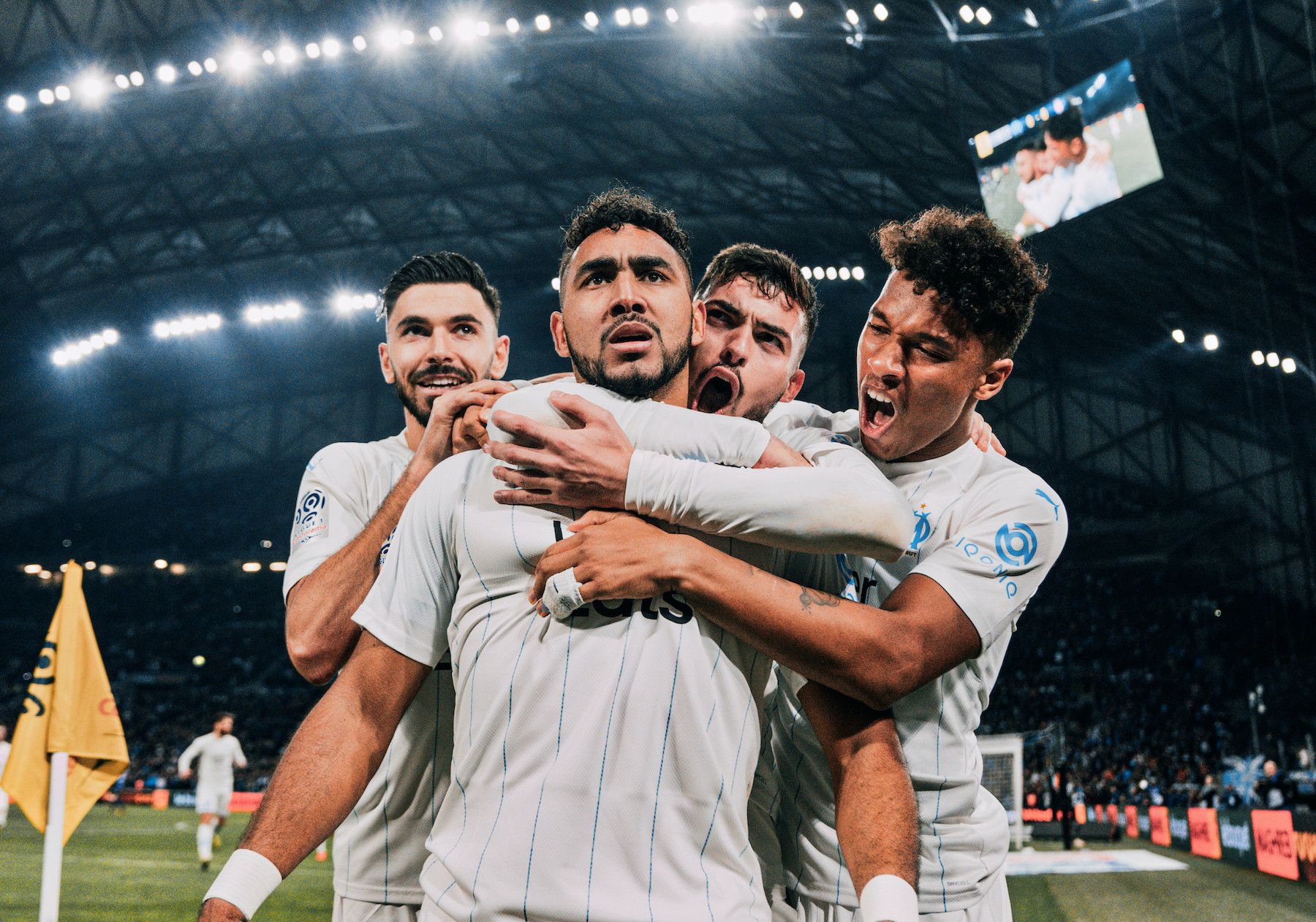 1800x1262 The unique class of Dimitri Payet, a human in a game of robots