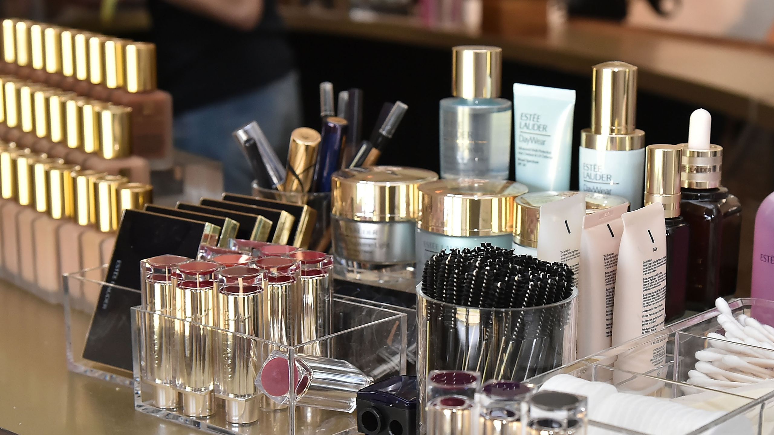2560x1440 Estée Lauder to Retest Products After CEO Apologizes for False Ad Claims