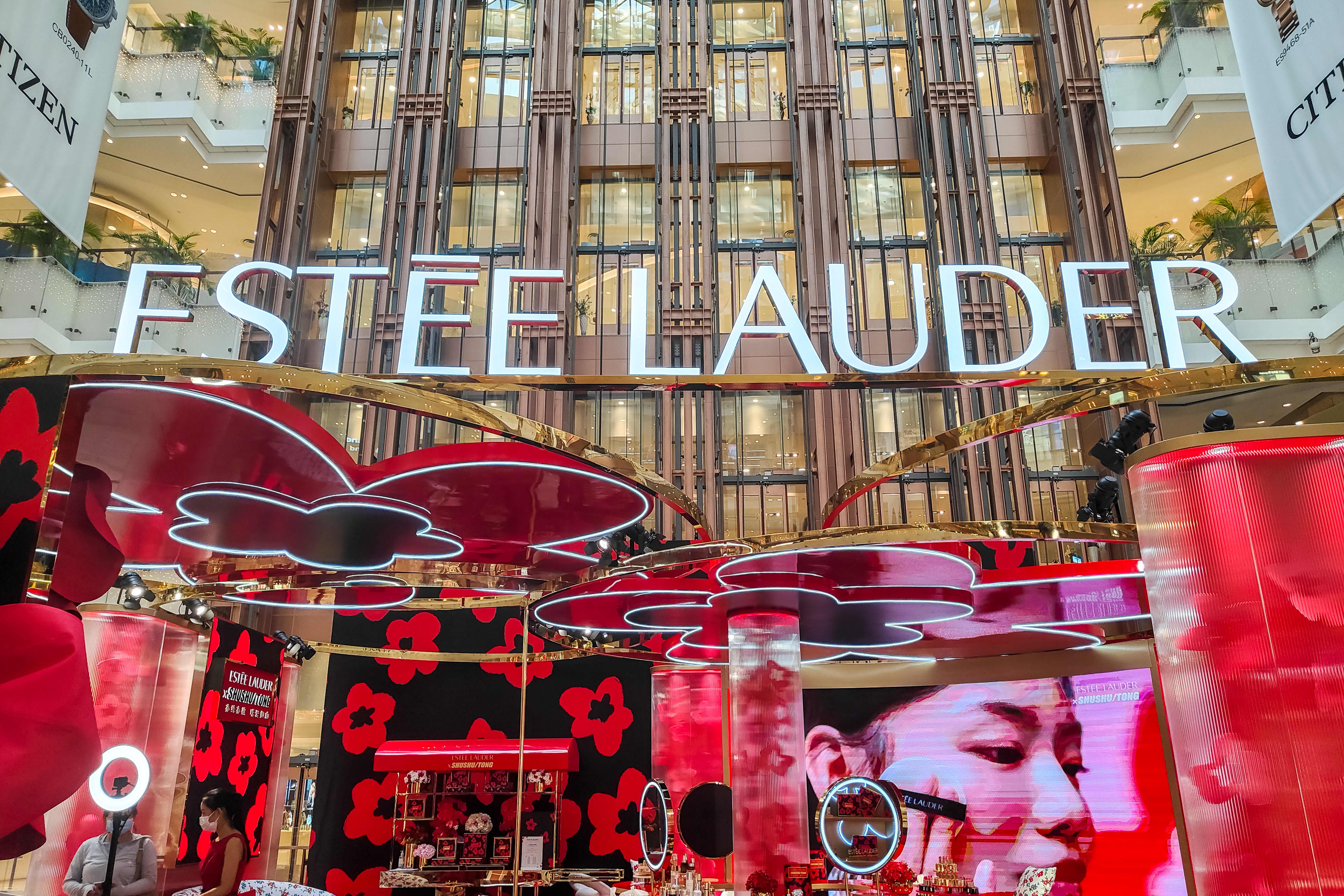 4000x2667 Estée Lauder in talks to merge with Puig amid ongoing turnaround plan