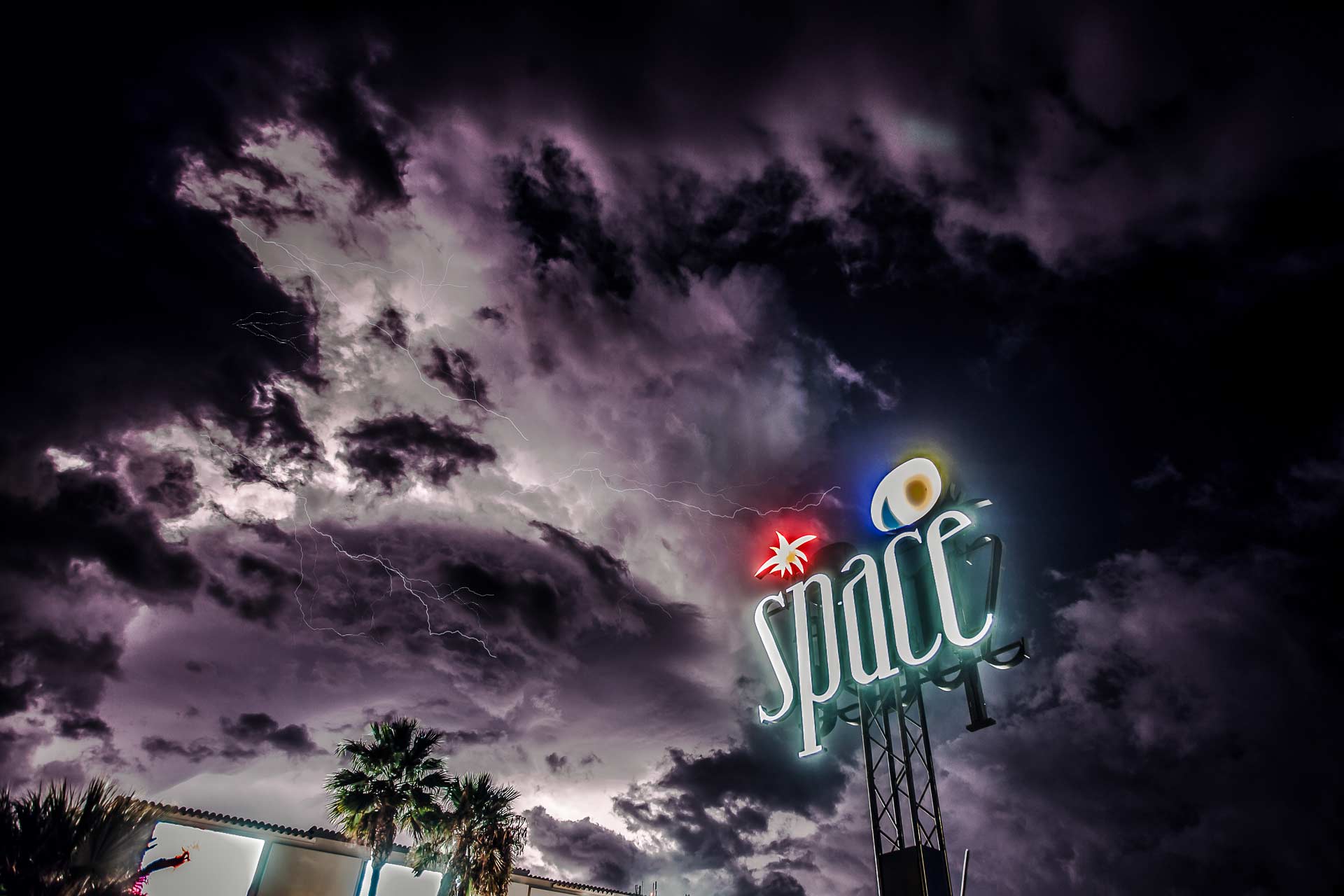 1920x1280 Carl Cox