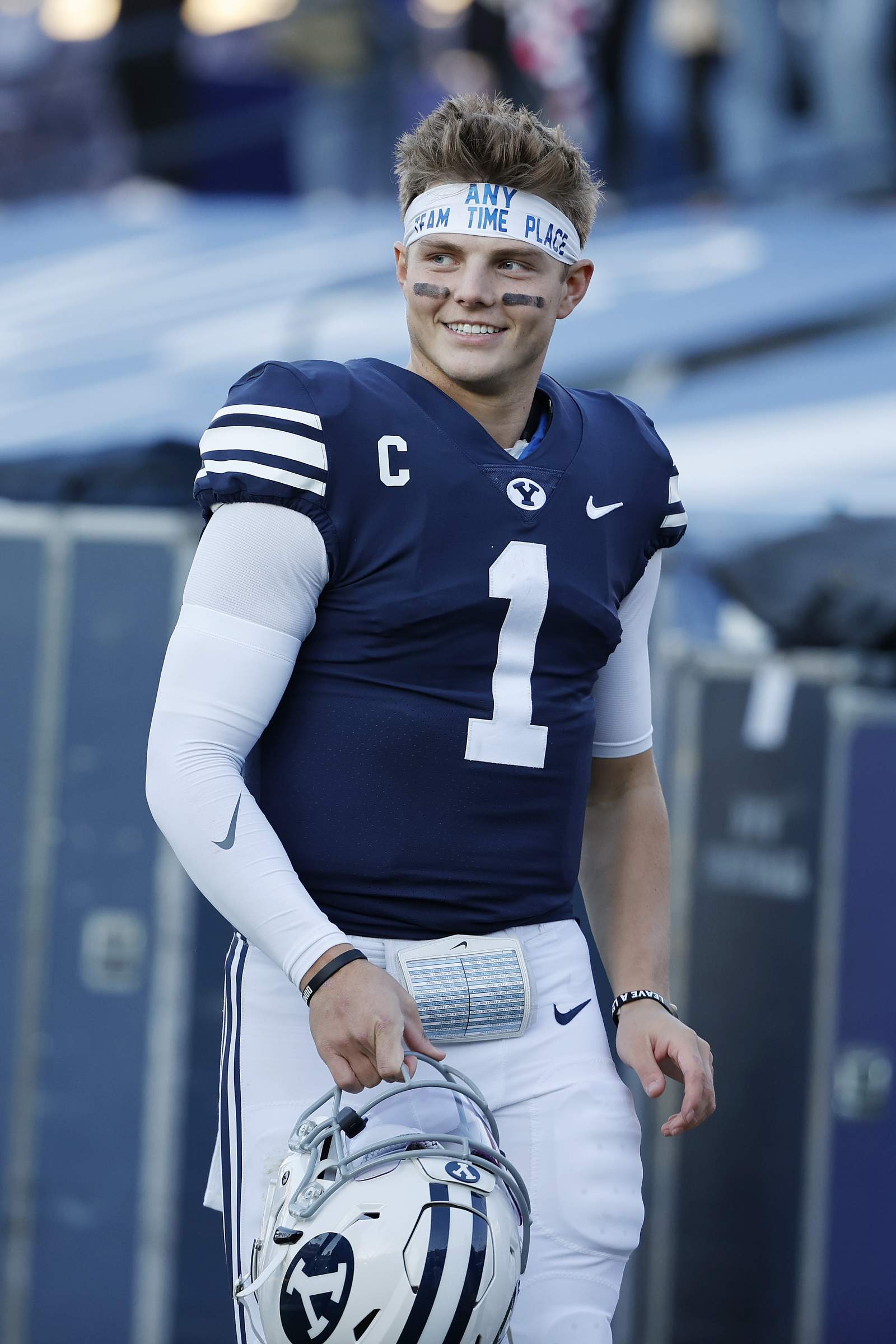 1600x2400 Zach Wilson Wallpaper