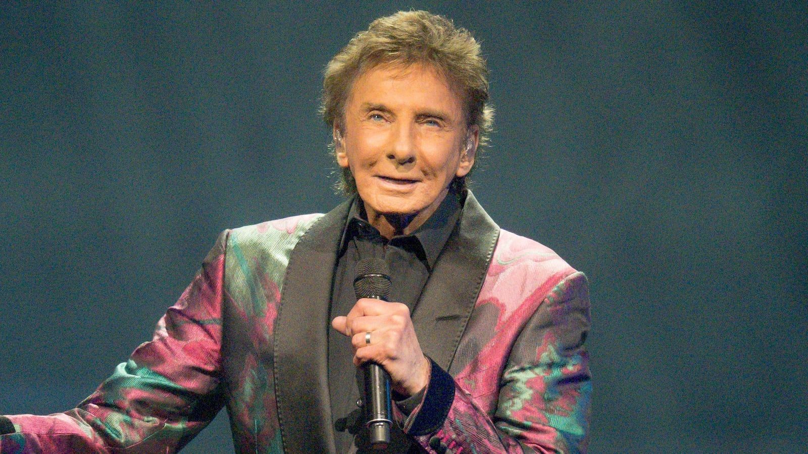 1600x900 Singer Barry Manilow, Reveals Shock Lung Cancer Diagnosis