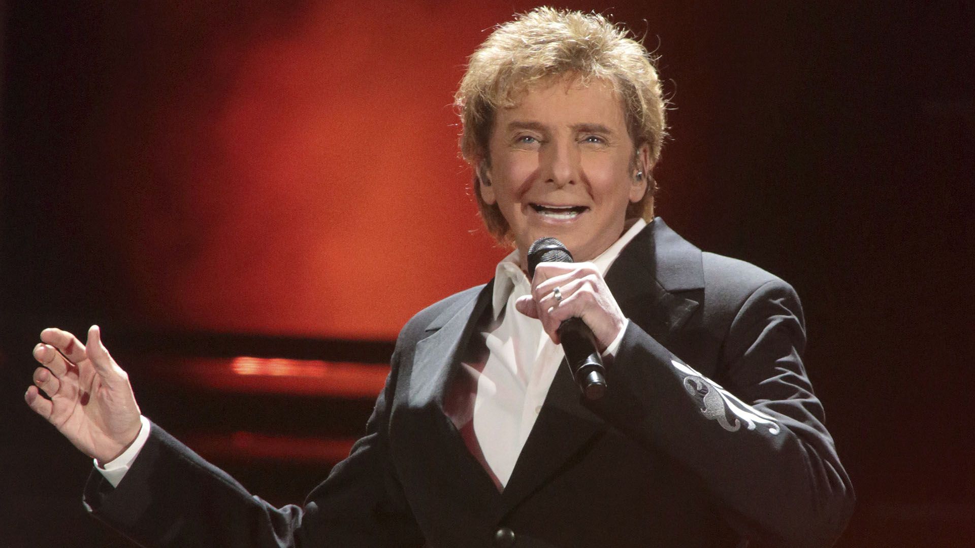 1920x1080 Barry Manilow to perform in Columbus this summer