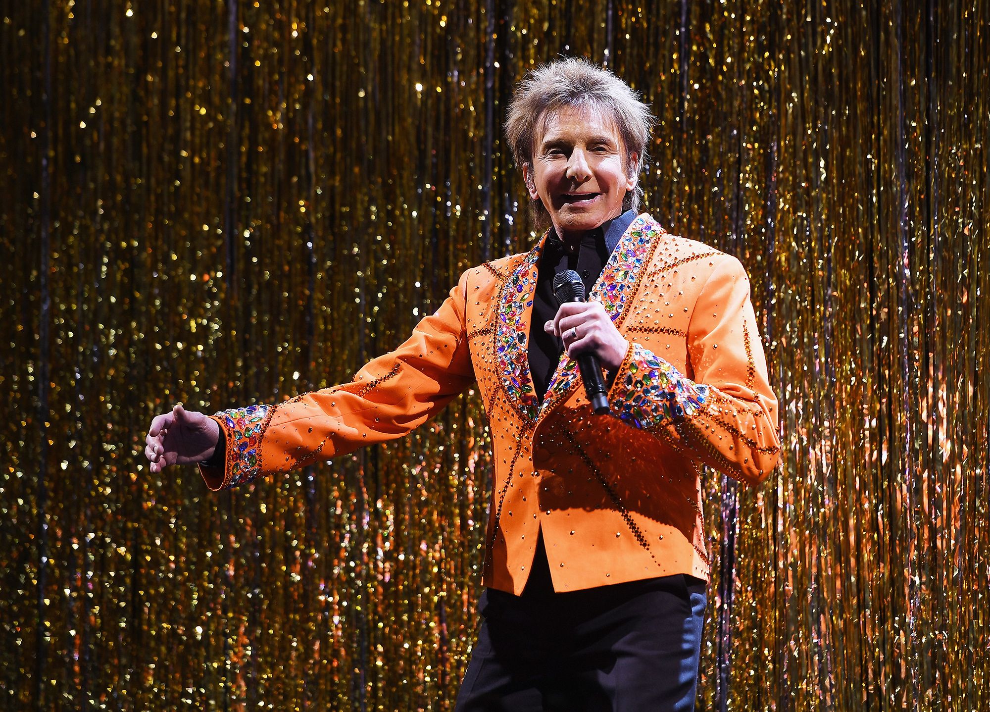 2000x1438 Barry Manilow Wallpaper