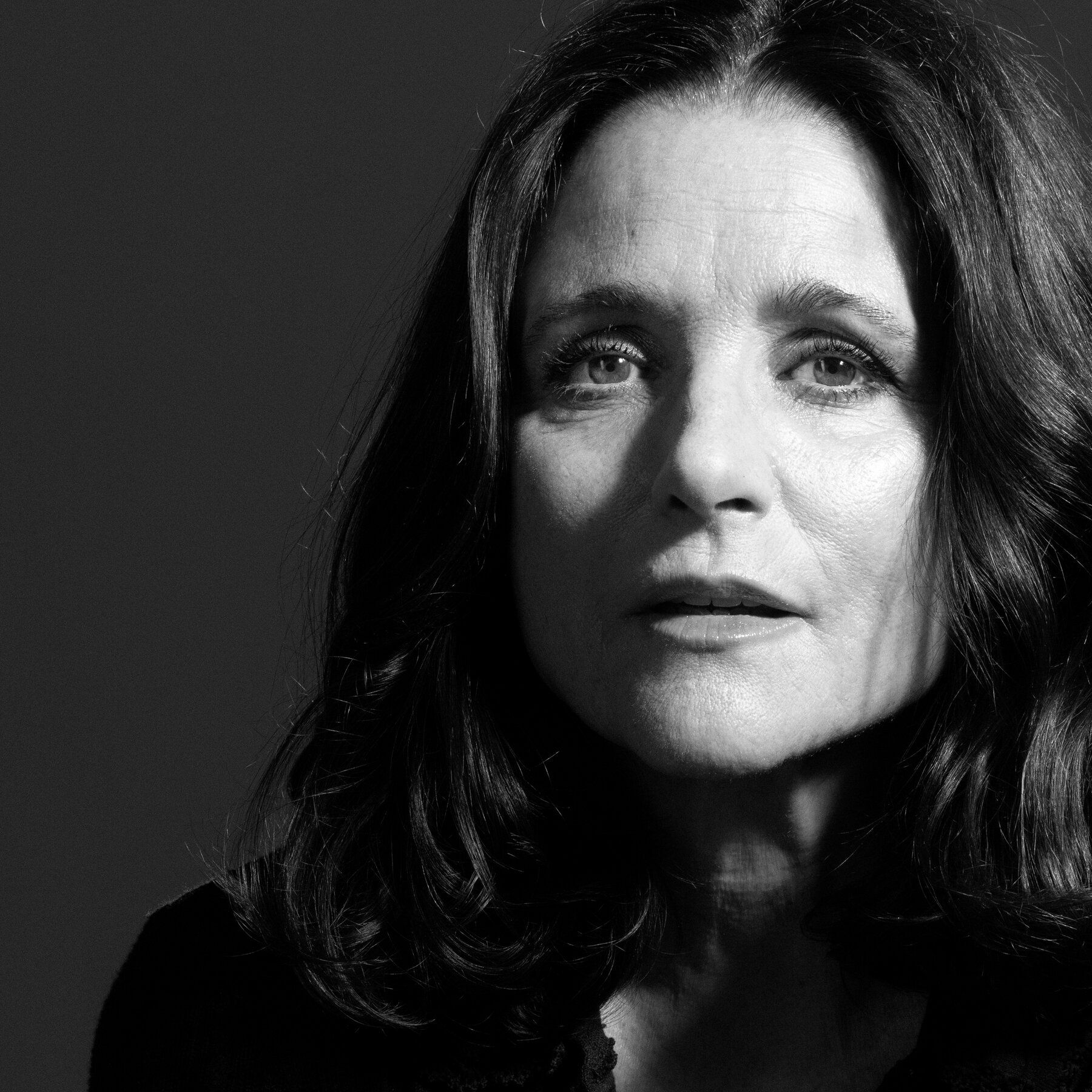 1800x1800 The Interview': The Darker Side Of Julia Louis Dreyfus