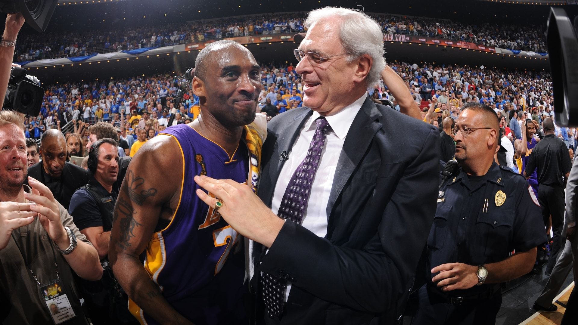 1920x1080 Top Moments: Phil Jackson passes Red Auerbach with title No. 10