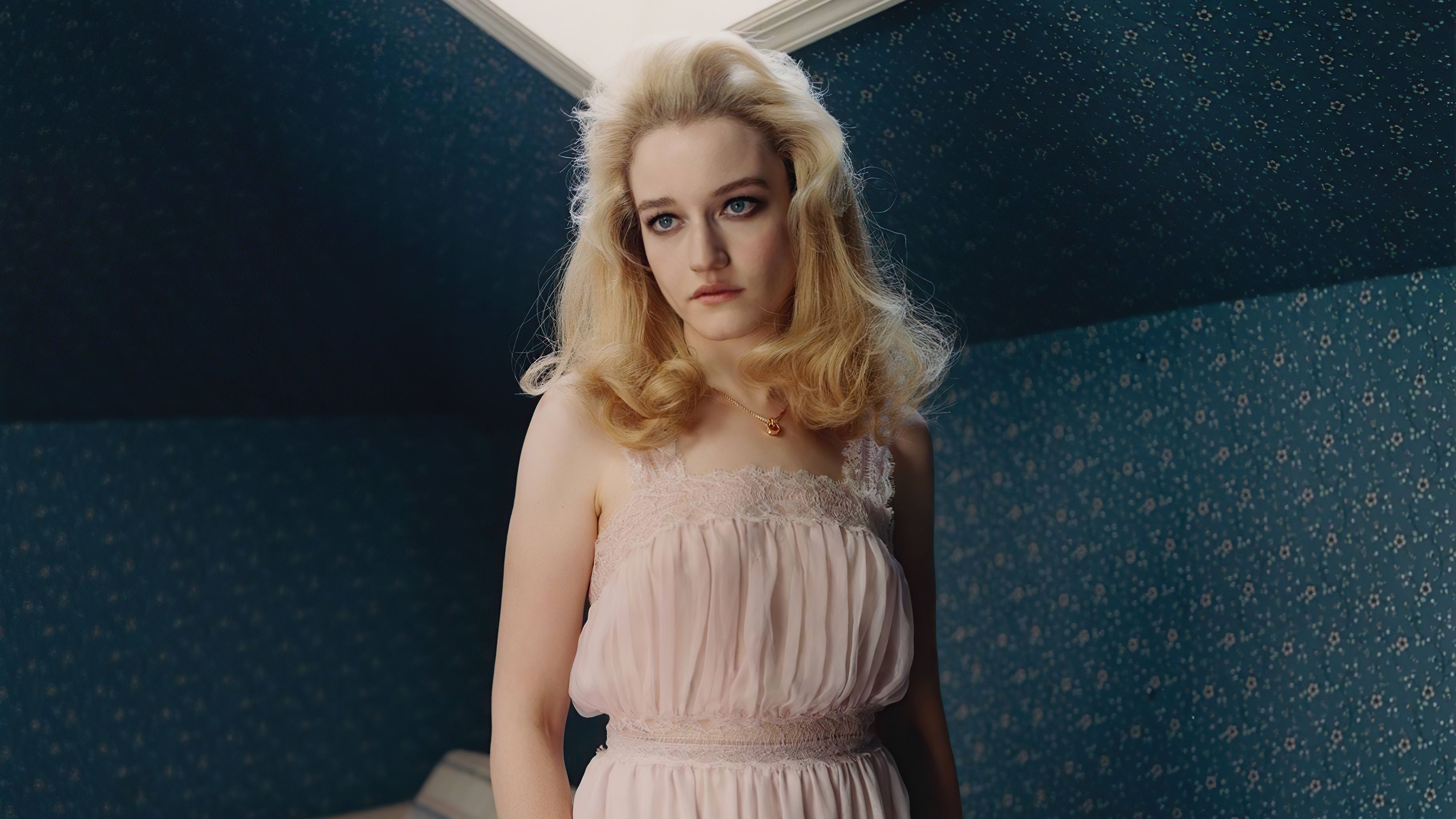 3840x2160 Julia Garner W Magazine 4k Wallpaper, HD Celebrities Wallpaper, 4k Wallpaper , Image, Background, Photos and Picture