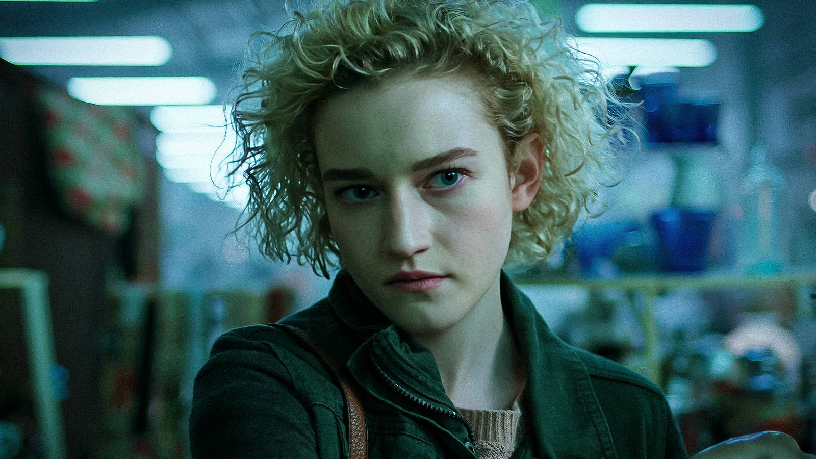 1600x900 If You Love Julia Garner's Award Winning Performance In Ozark, Watch Her Prestige Drama With 96% On RT
