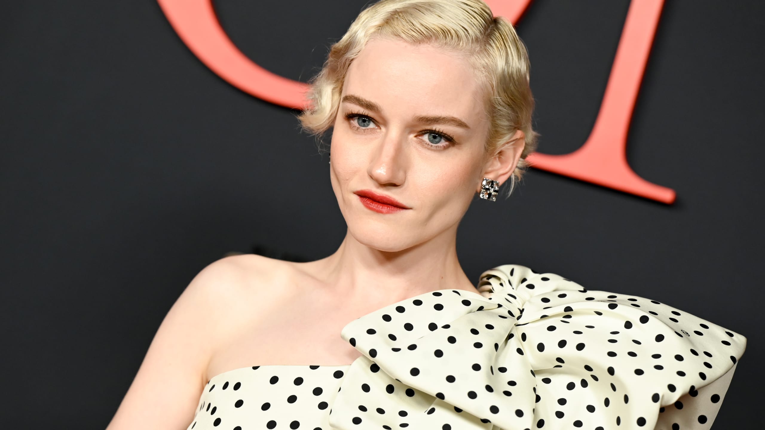 2560x1440 Fantastic Four' Star Julia Garner's New Movie Turns Heads With Rotten Tomatoes Score's Journal