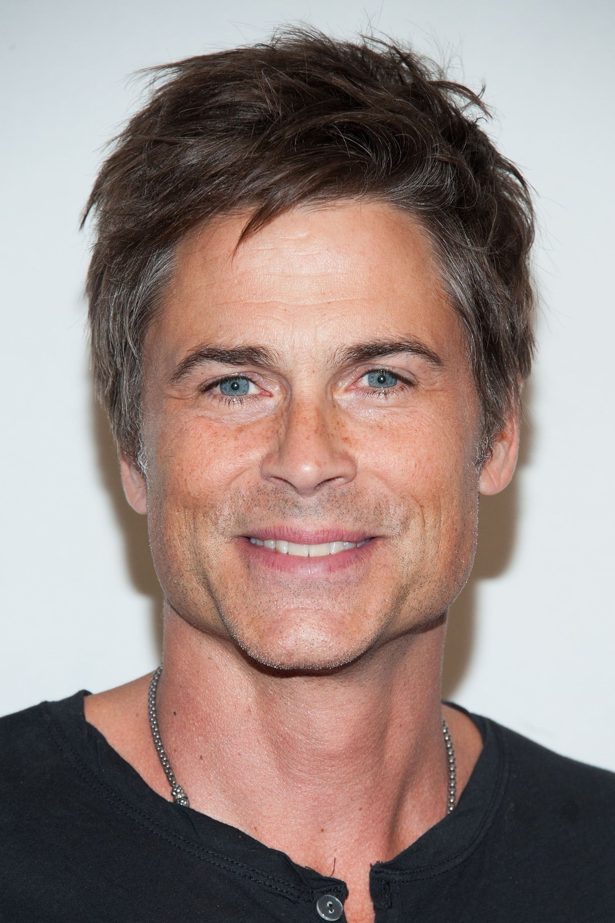 2000x3000 Rob Lowe Wallpaper
