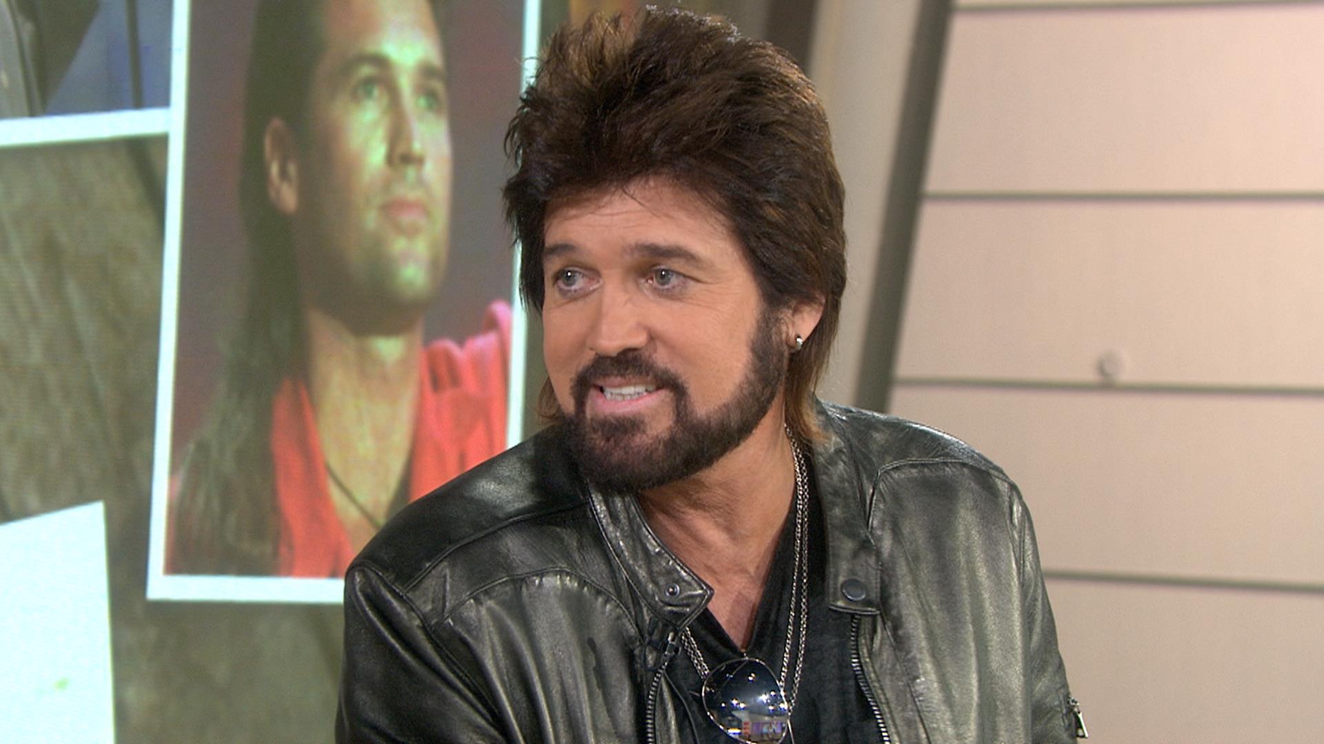 1920x1080 Billy Ray Cyrus: Miley and Liam Hemsworth are happy together