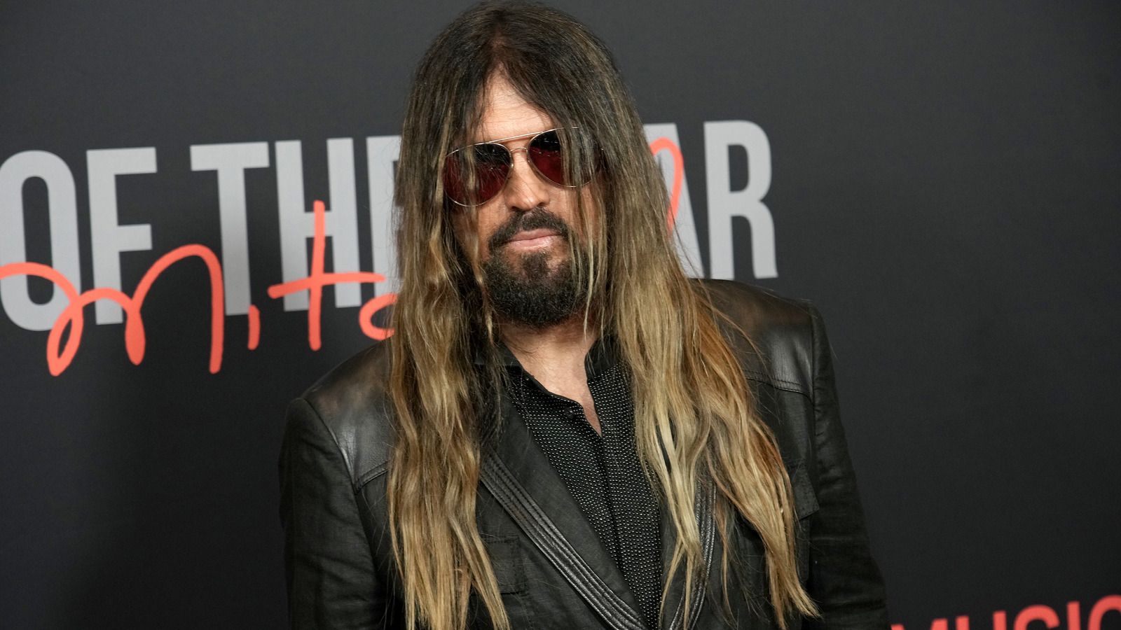 1600x900 Billy Ray Cyrus' Transformation Is Giving Midlife Crisis Makeover