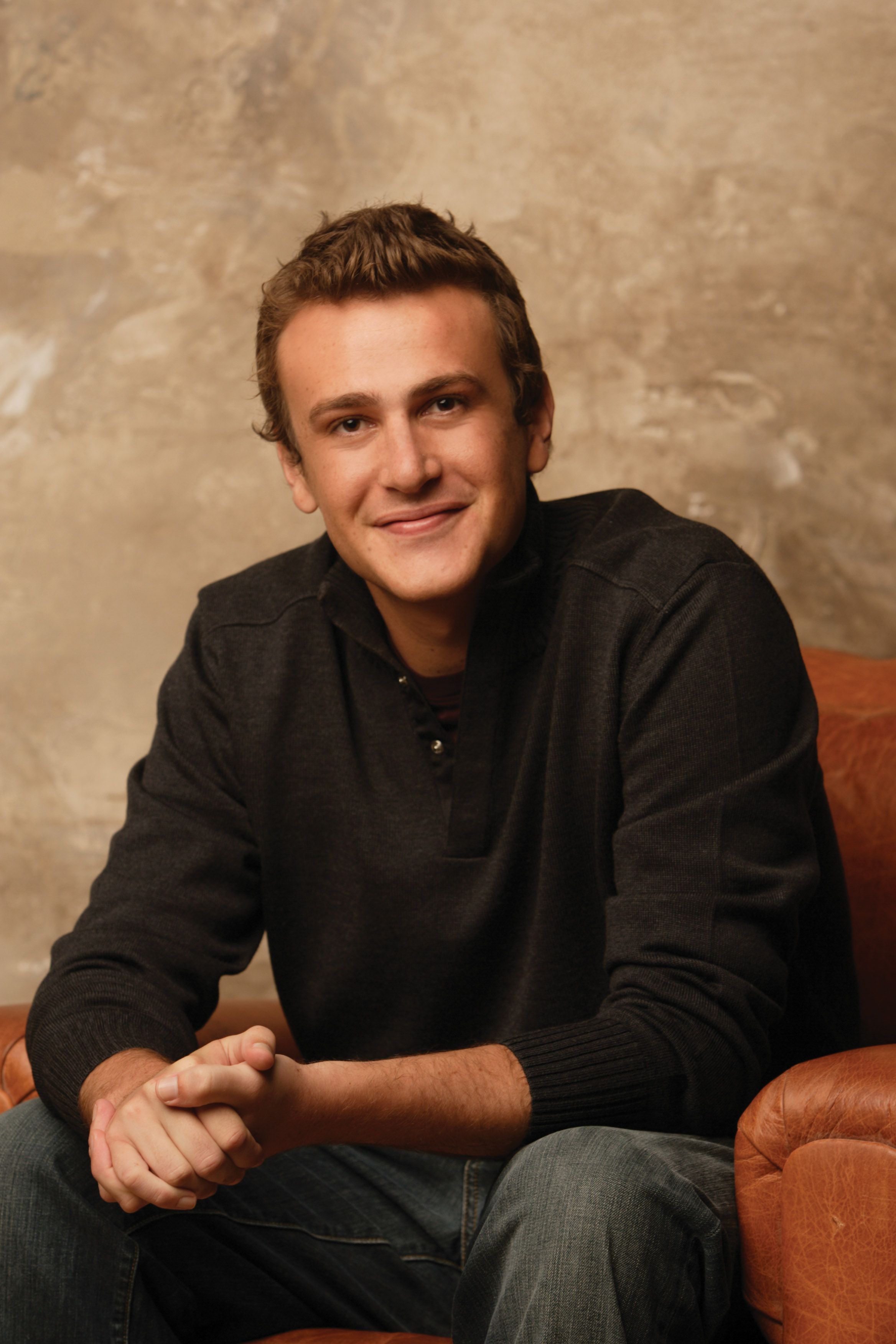2336x3504 Jason Segel Wallpaper