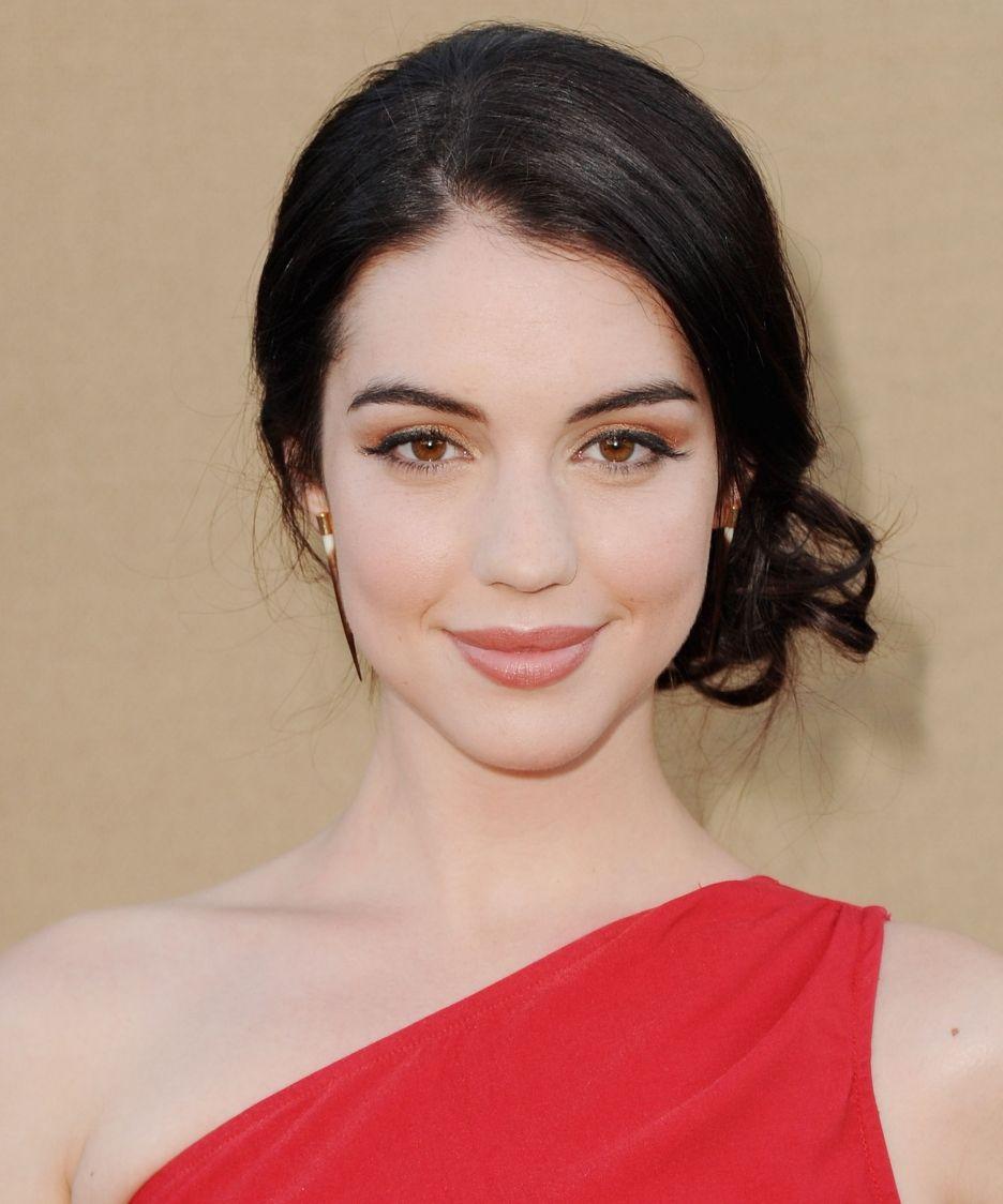 936x1124 HD Adelaide Kane Wallpaper and Photo. HD Girls Wallpaper